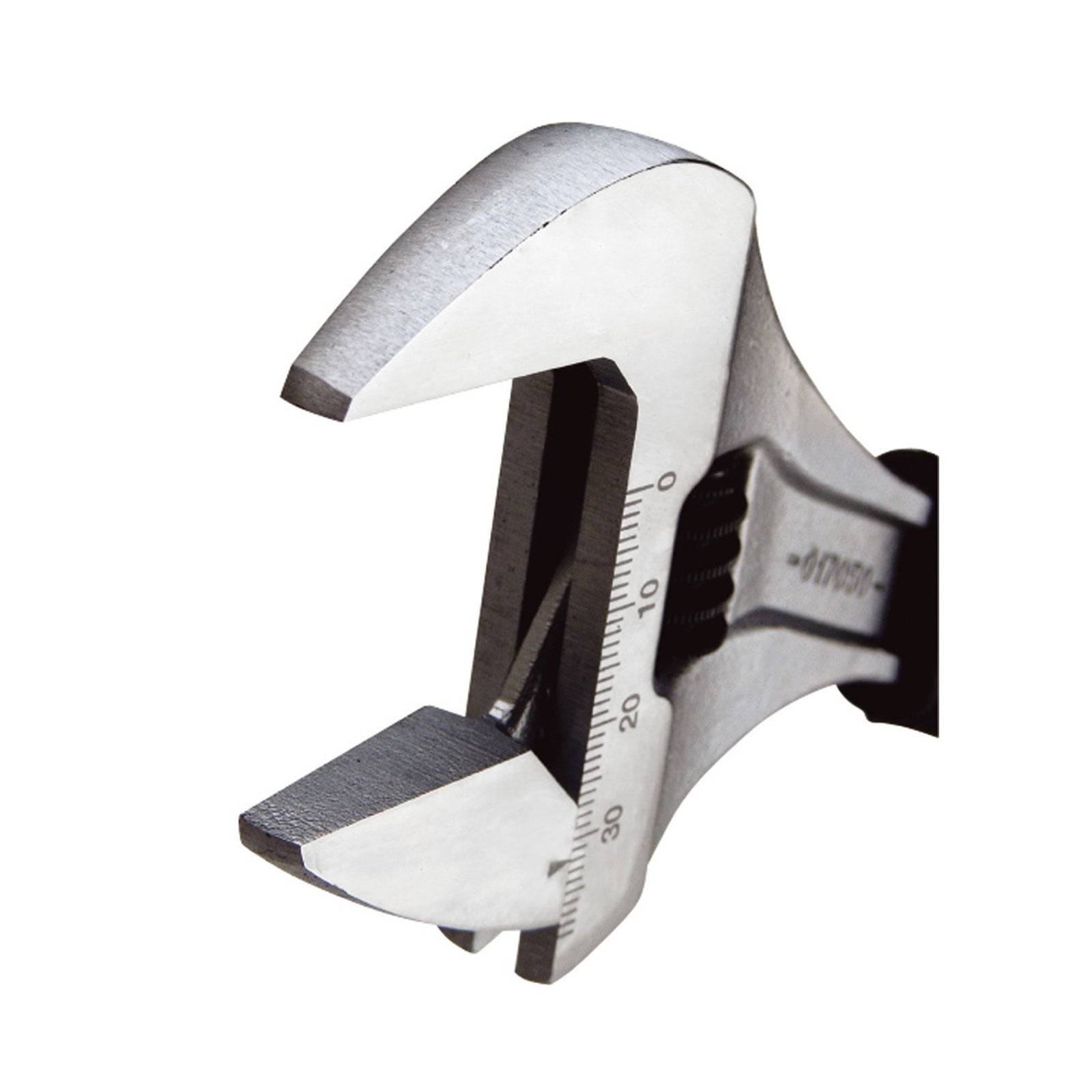 Ein verstellbarer Schraubenschlüssel mit einer Maßskala, die in die Backen eingraviert ist und Größenanpassungen für verschiedene Muttern oder Schrauben anzeigt.