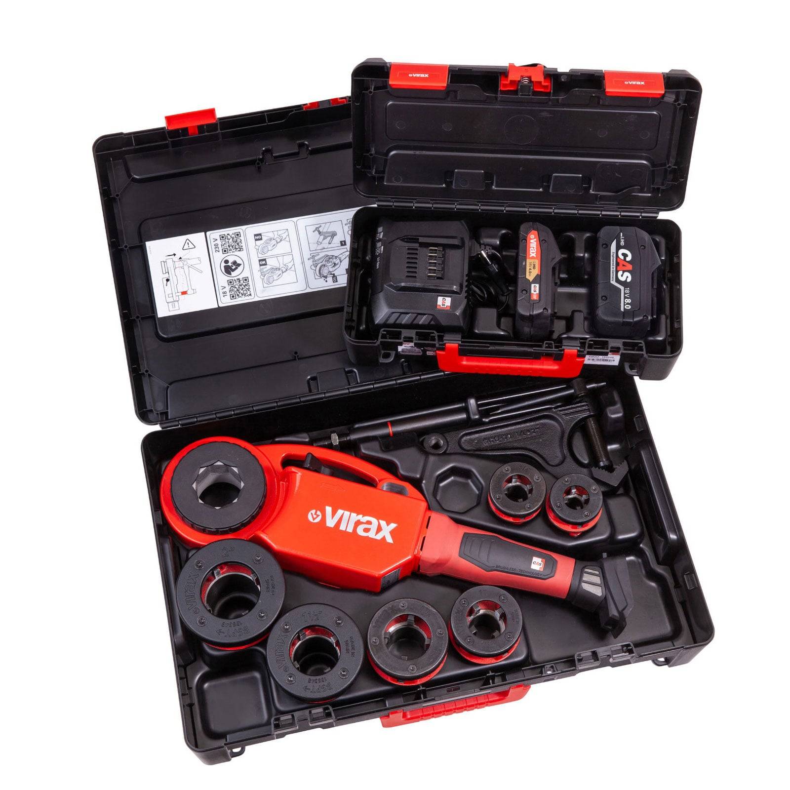 Ein 'Virax' Rohrgewindeschneidwerkzeug-Set, präsentiert in einem offenen schwarzen Koffer mit mehreren Matrizen und sichtbarer Spezifikationstabelle im Deckel.