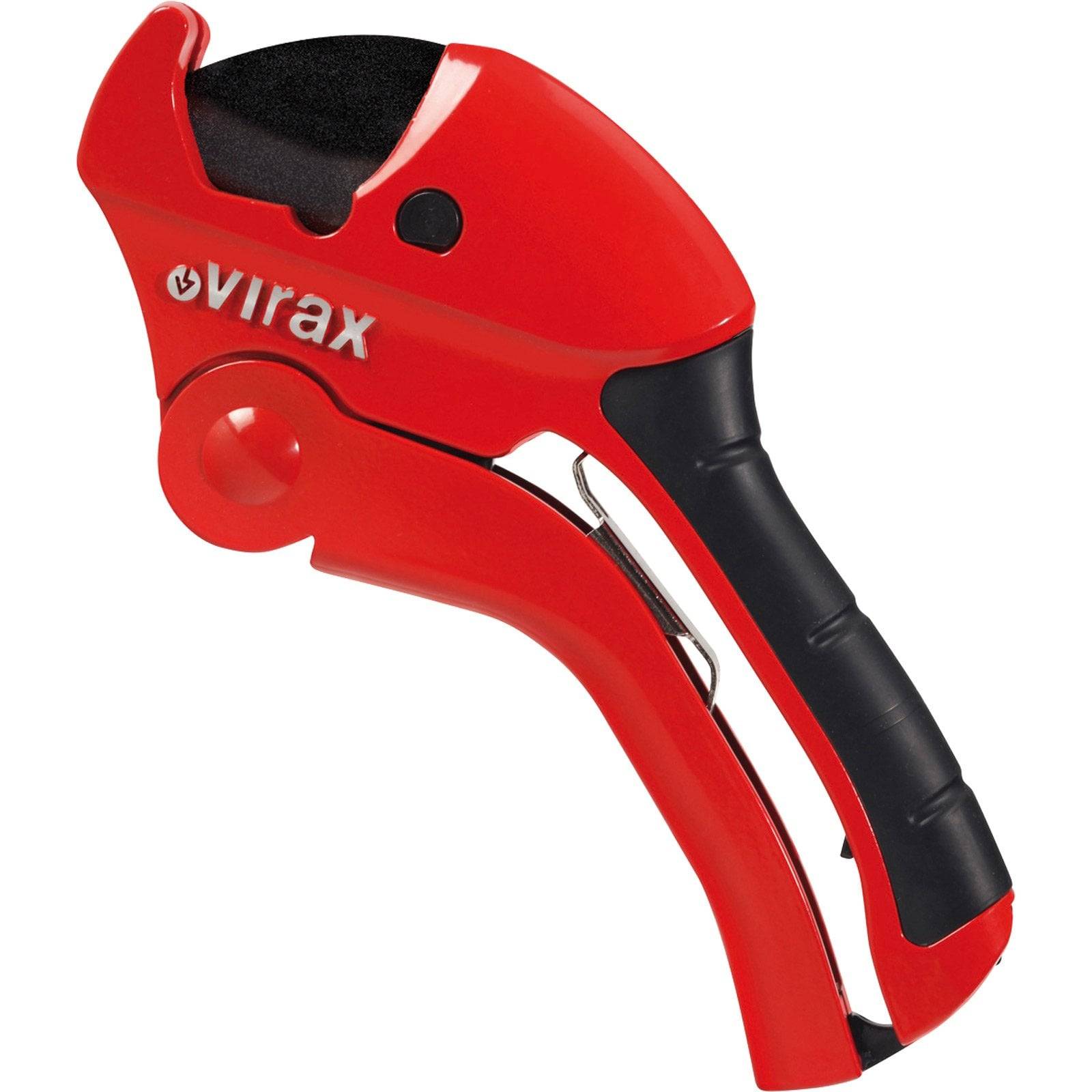 Roter Rohrabschneider mit schwarzem Griff, mit der Markenaufschrift 'Virax'. Zum Durchtrennen von Rohren mit einer geschärften Klinge und ergonomischem Griff entwickelt.