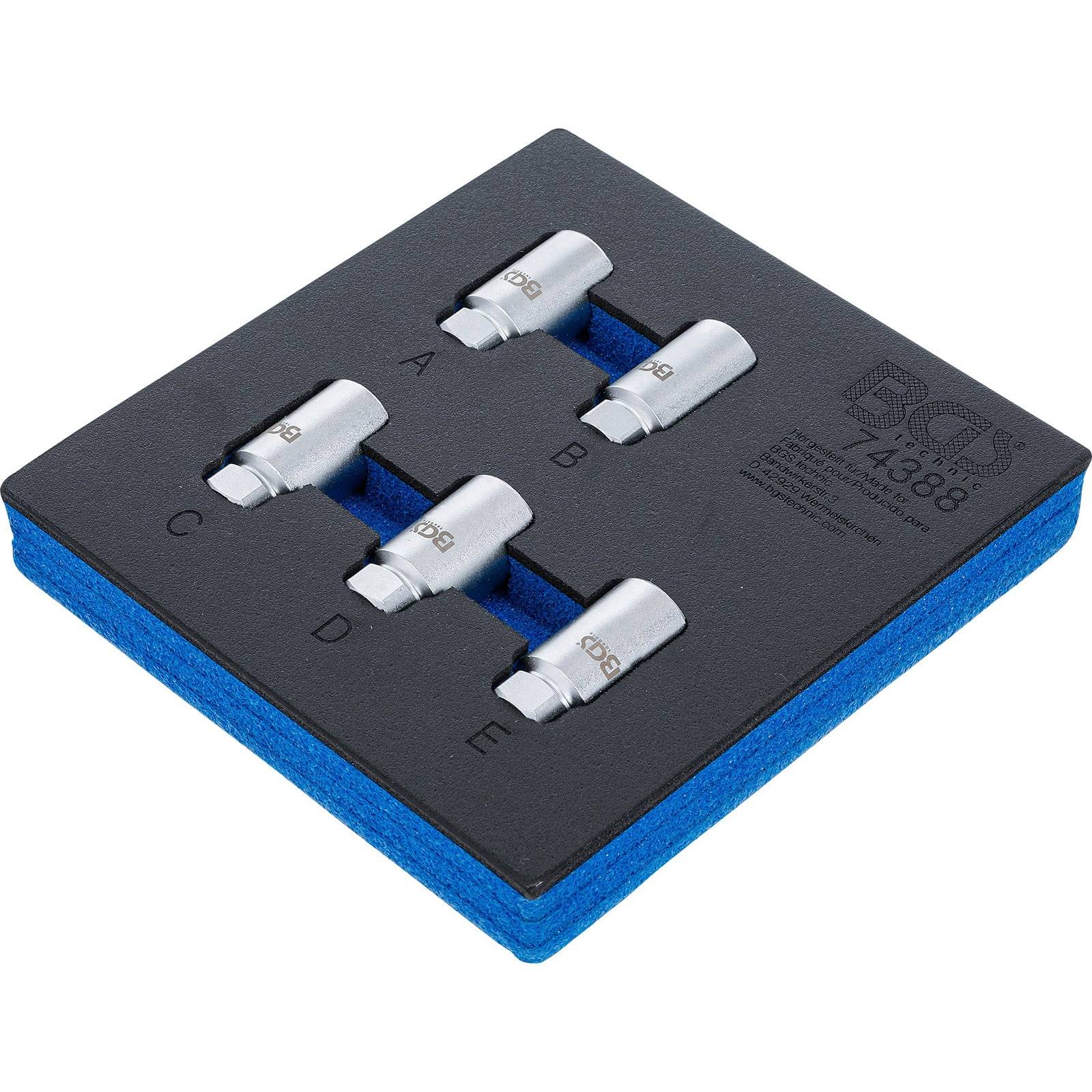 Ein Satz von fünf Steckschlüssel-Bitadaptern, von A bis E beschriftet, die in einem Schaumstoffhalter platziert sind. Der Produktcode '43888' ist auf dem Tablett gedruckt.