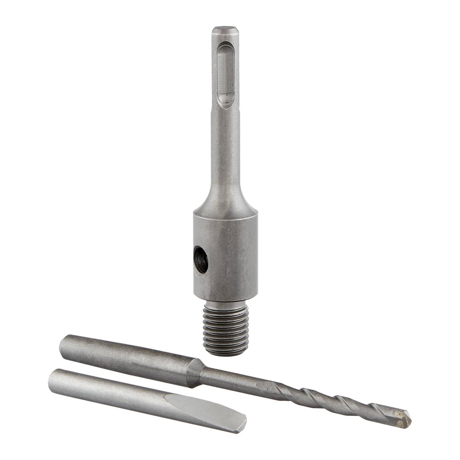 Ein metallischer Bohrfutteradapter mit einem zylindrischen Körper wird neben zwei verschiedenen auswechselbaren Bohrern vor einem weißen Hintergrund präsentiert.