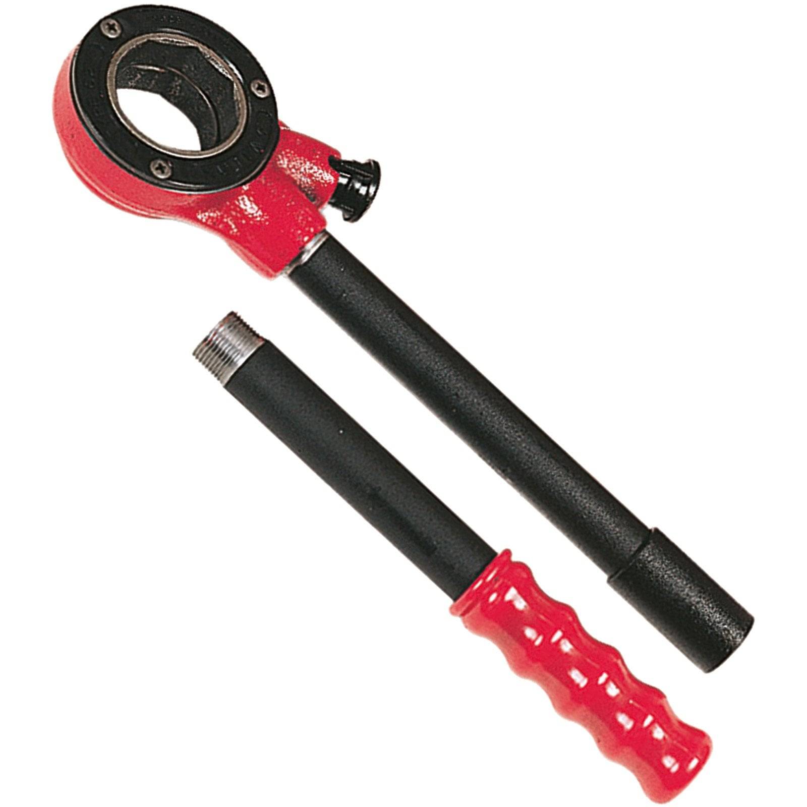 Ein rot-schwarzer Rohrzange mit abnehmbarem Griff, zum Gewindeschneiden von Rohren, vor weißem Hintergrund.