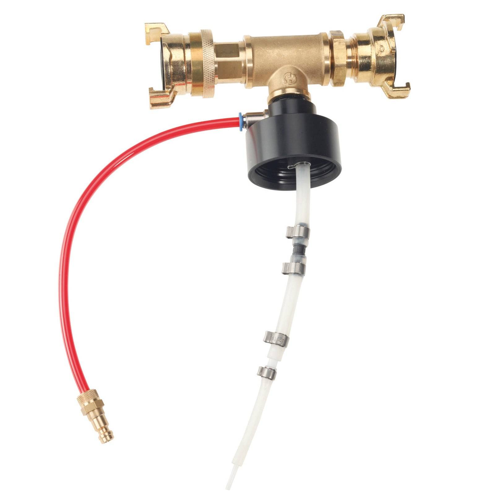 Eine Messingwasserflussarmatur mit angeschlossenen roten und weißen Rohren, entwickelt zur Verbindung von Sanitärinstallationen, die vor einem weißen Hintergrund abgebildet ist.