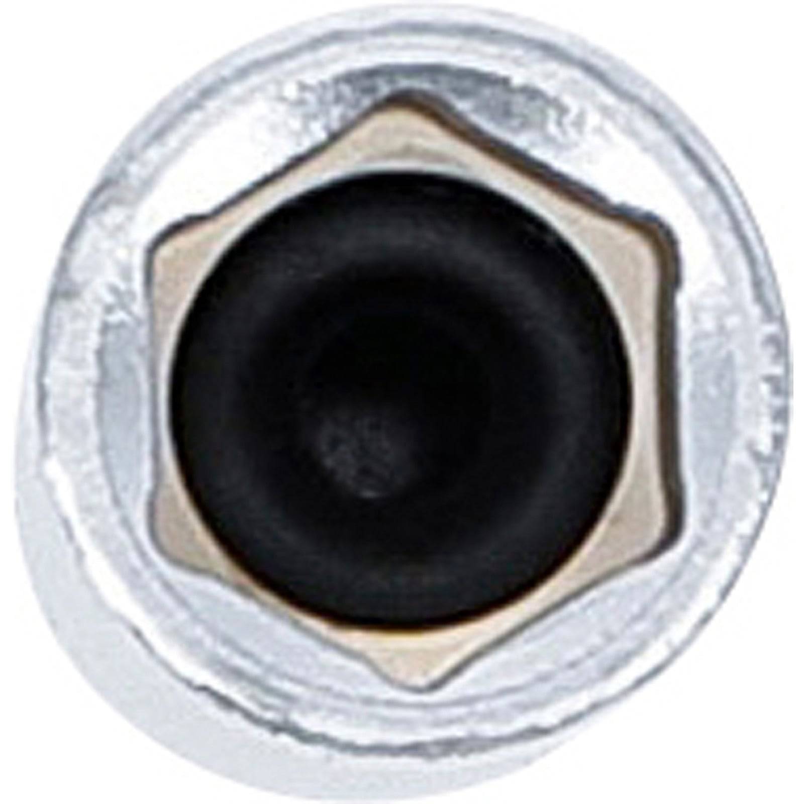 Ein schwarzer kreisförmiger Augenball, umgeben von einem metallischen sechseckigen Gehäuse.