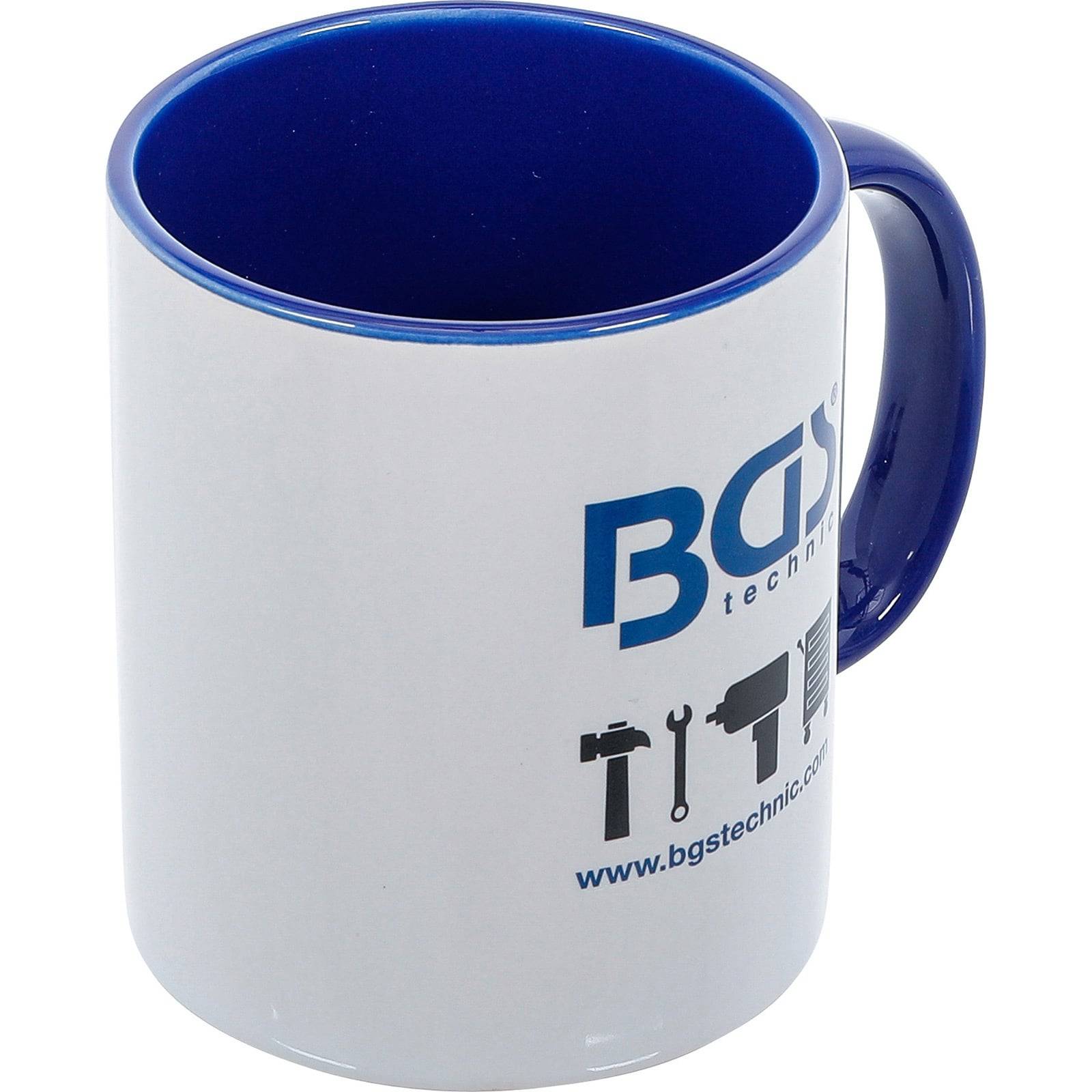 Eine weiße Tasse mit blauem Innenraum und Henkel, die das Logo von 'BGS technic' und Werkzeug-Symbole an ihrer Seite trägt.