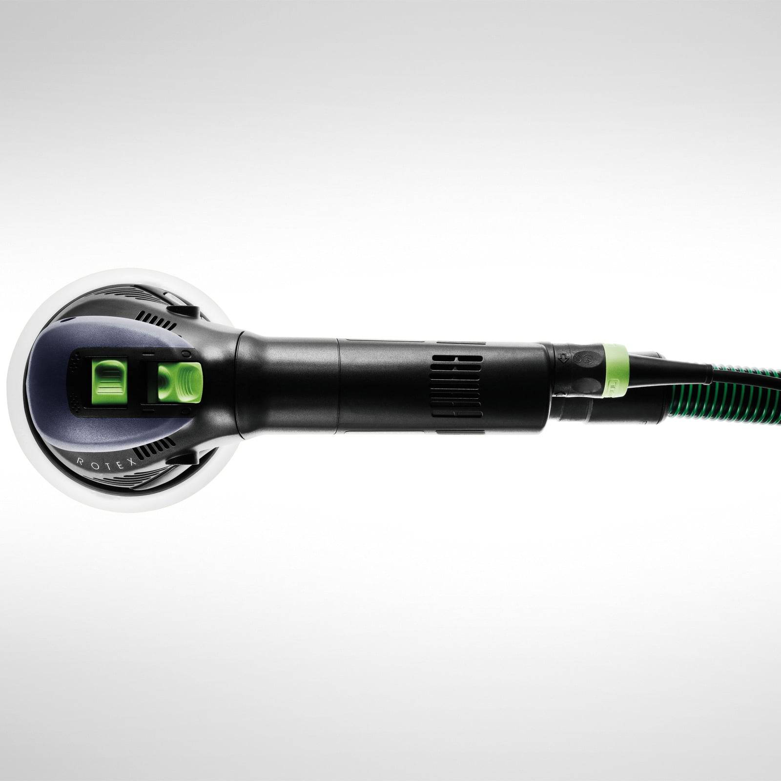 Ein schwarzer Rotationstool mit grünen Akzenten, ausgestattet mit einem kreisförmigen Kopf und Belüftungsschlitzen, verwendet zum Polieren oder Schleifen von Oberflächen.