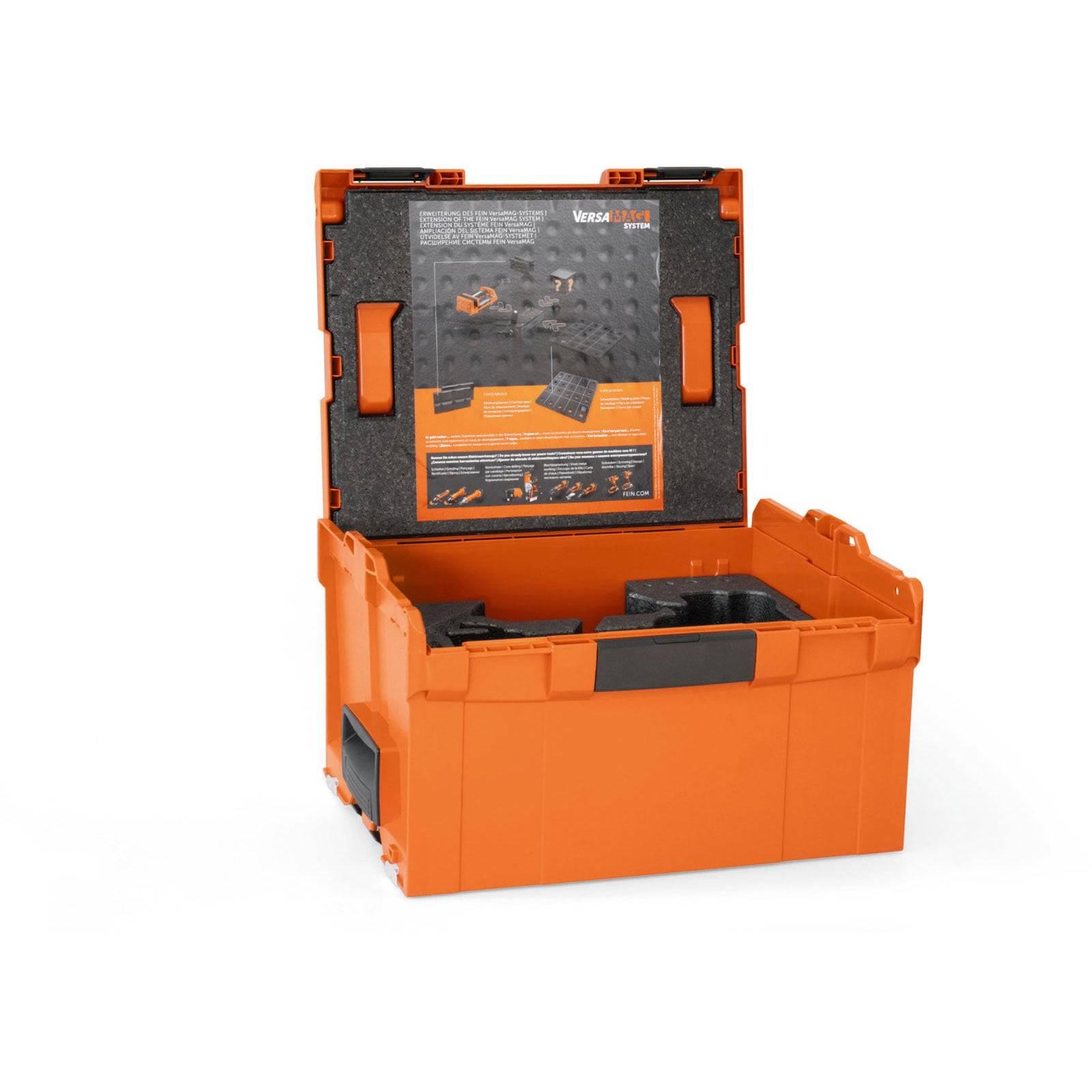 Eine offene orangefarbene Werkzeugkiste, die eine Reihe von Werkzeugen und eine Diagram auf der Innenseite des Deckels präsentiert und verschiedene Werkzeug-Aufbewahrungslösungen veranschaulicht.