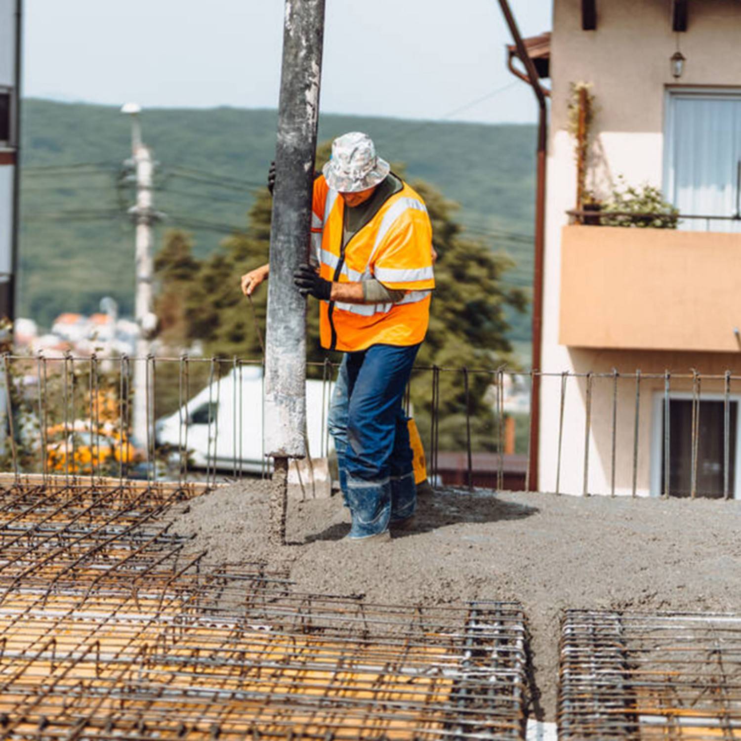 Elektro Betonrüttler 1000 W, Betonverdichter 5000 U/min mit Ø 35 mm Rüttelflasche mit 1.5 m Schlauch