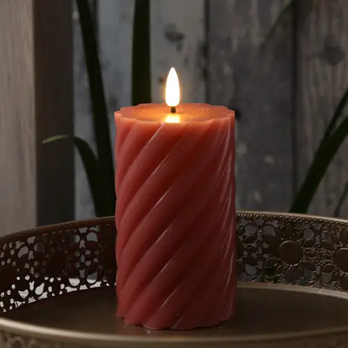 LED Kerze Twist Echtwachs gedrehte Stumpenkerze flackernd H: 15cm Timer rosa LED Kerze Twist Echtwachs gedrehte Stumpenkerze flackernd H: 15cm Timer rosa