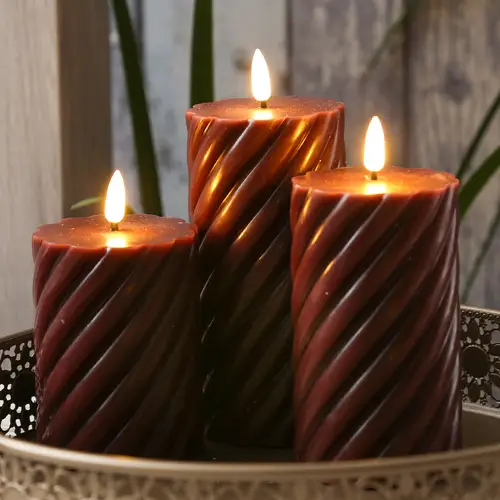 LED Kerze Twist Echtwachs gedrehte Stumpenkerze flackernd H: 17,5cm Timer rot LED Kerze Twist Echtwachs gedrehte Stumpenkerze flackernd H: 17,5cm Timer rot