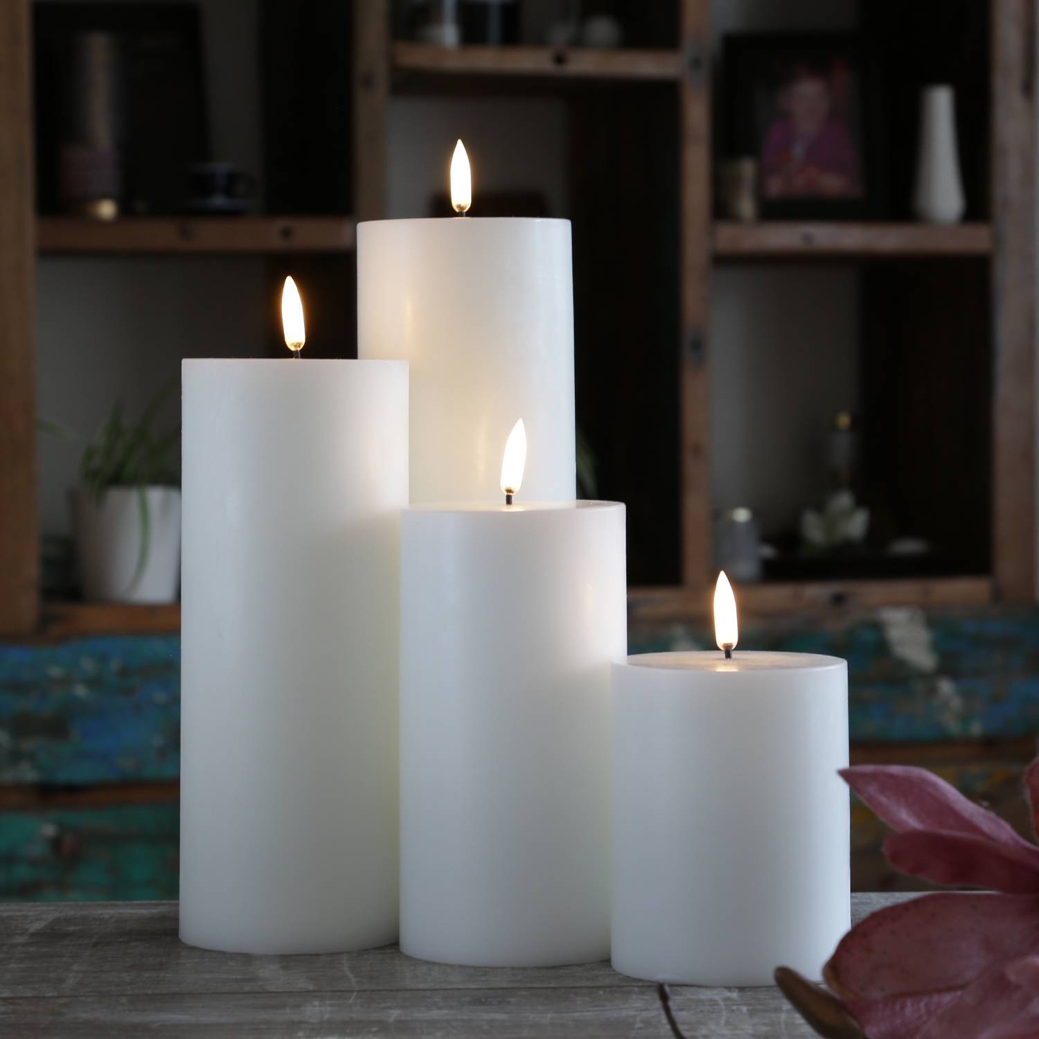 LED Kerzenset THEA Adventskerzen 4 Größen mit Batterien/Fernb. 4er Set weiß