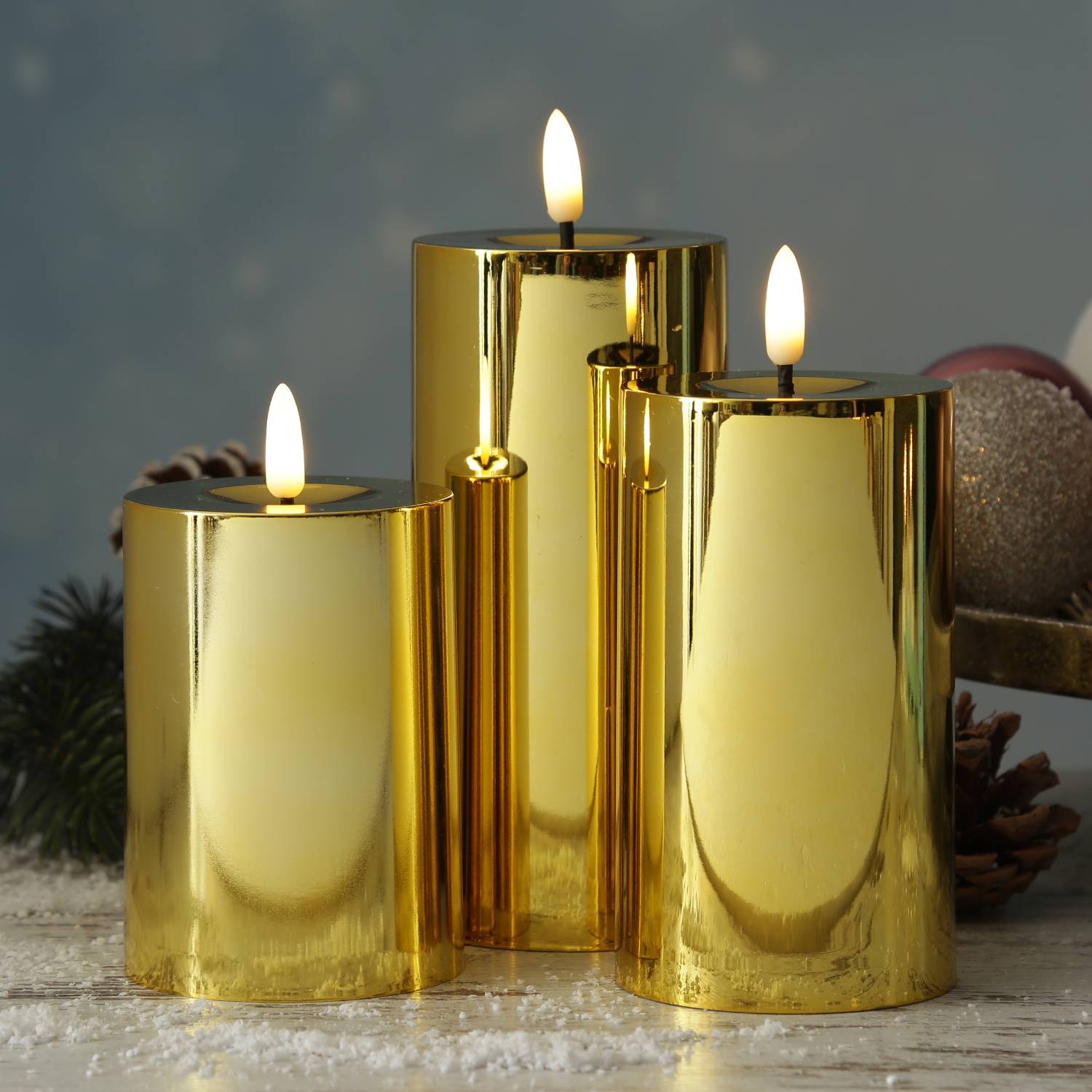 LED Kerze gold glänzend festliche Kunststoff Stumpenkerze Timer H: 12,5cm