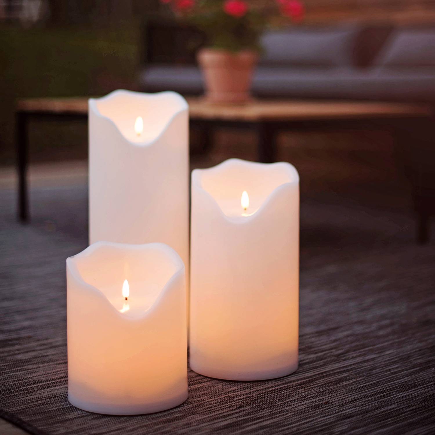XXL LED Kerzen Kunststoff flackernd für Balkon Terrasse Garten weiß 3er Set