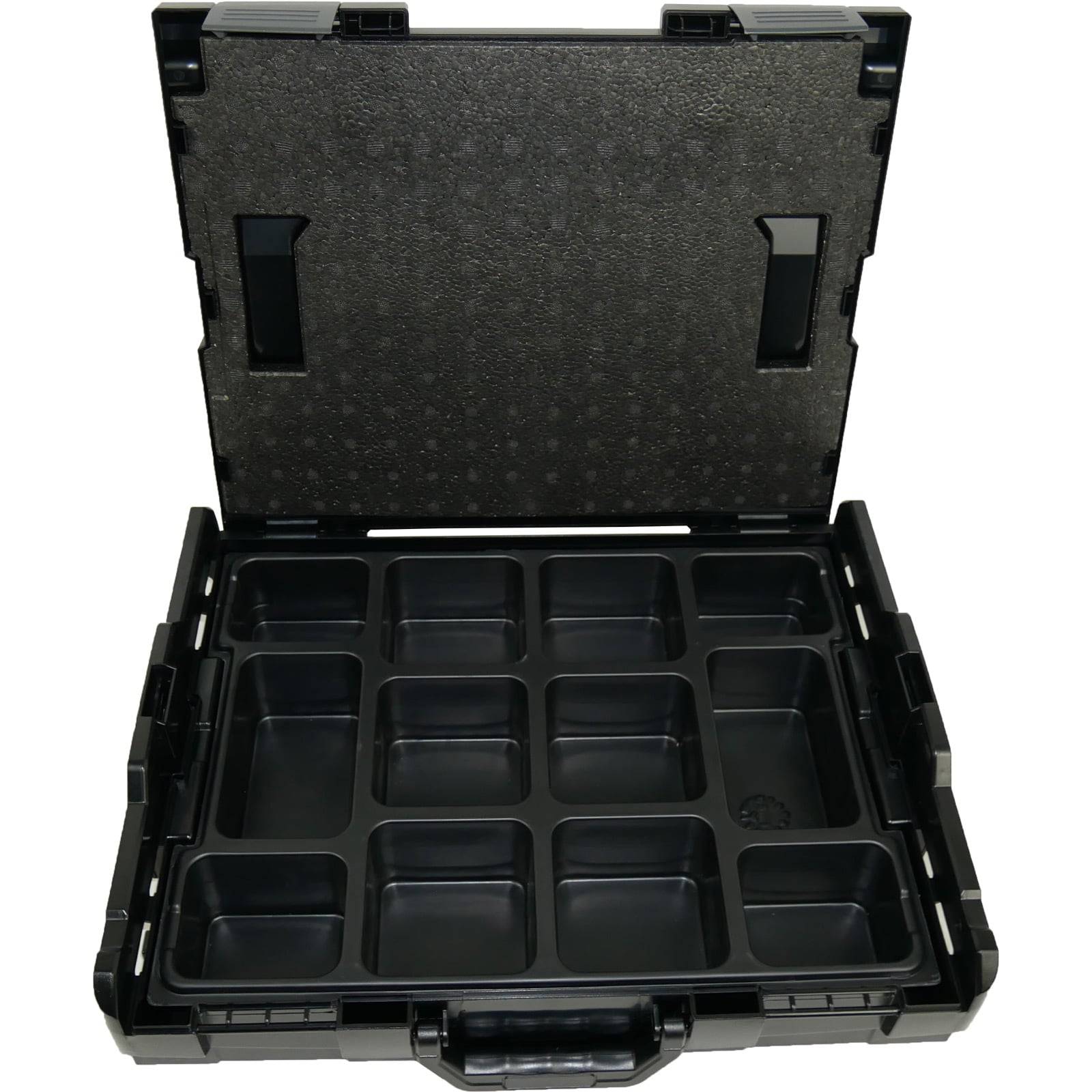 Ein offener schwarzer Plastik-Werkzeugorganizer mit mehreren Fächern zur Aufbewahrung, der einen organisierten Raum für Werkzeuge oder kleine Gegenstände zeigt.