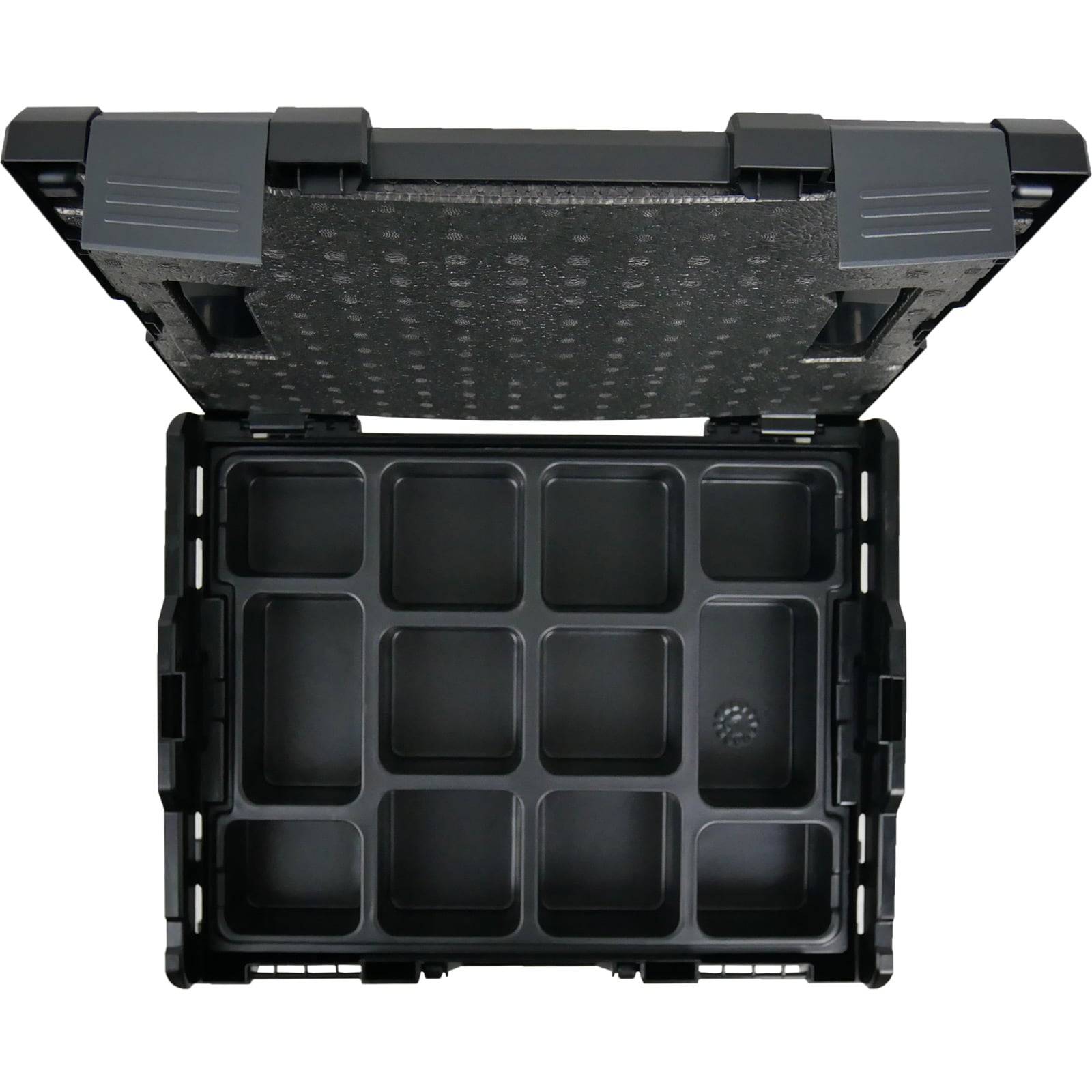 Geöffnete schwarze Aufbewahrungsbox mit mehreren quadratischen Fächern im Inneren, von oben betrachtet, mit angehobener Deckelklappe.