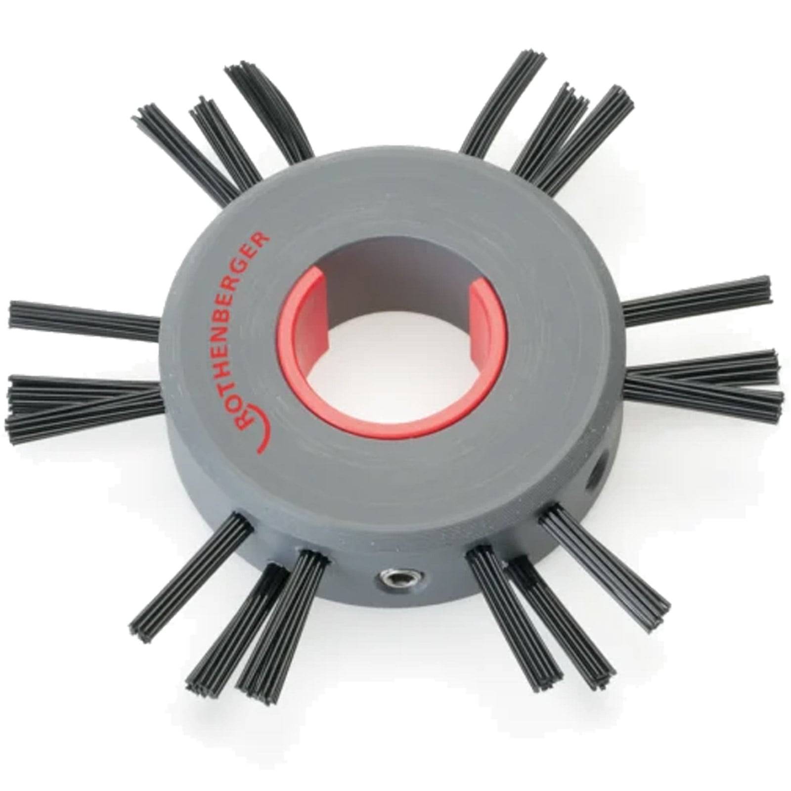 Eine kreisförmige Bürste mit schwarzen Borsten, die zum Reinigen von Rohren verwendet wird, hat einen grauen Körper und einen roten Innenbereich mit der Aufschrift „Rothenberger