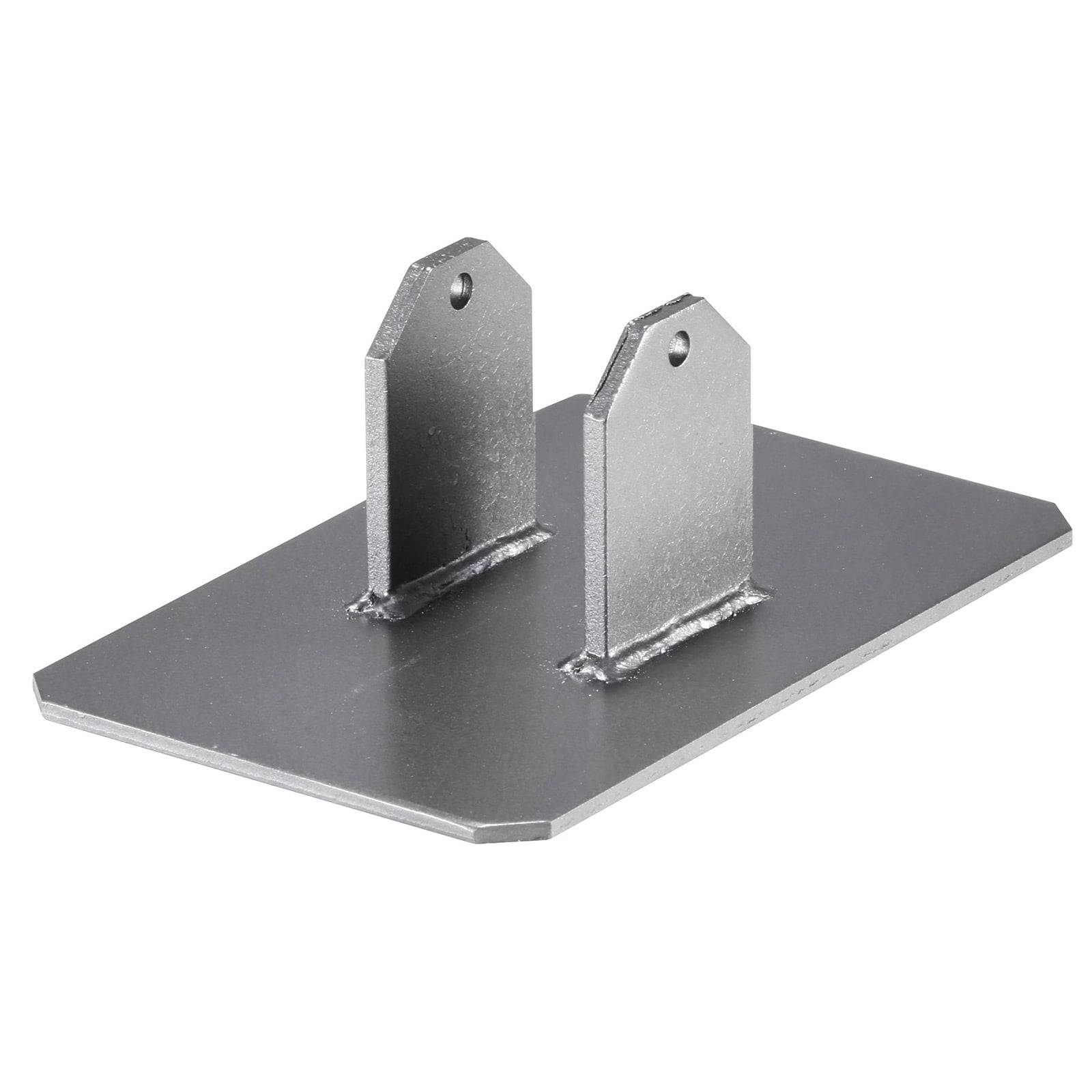 Metallhalterung mit einer flachen Basis und zwei aufrechten Stützen mit Löchern, konzipiert zum Montieren oder Befestigen anderer Objekte.