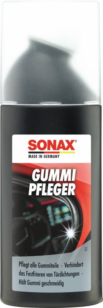 Eine Flasche SONAX 'Gummi-Pfleger' aus Deutschland, verwendet zur Pflege von Gummidichtungen in Autos, mit schwarzem Deckel und rotem Etikett.