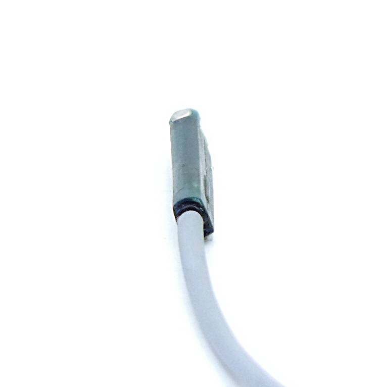 FESTO 2 x Näherungsschalter SMT-10F-PS-24V-K2.5-OE (525915)