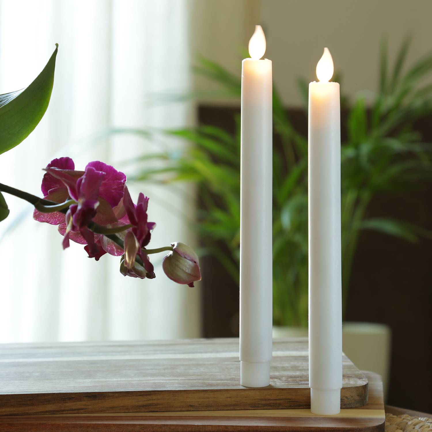 LED Stabkerzen Tafelkerzen bewegliche Flamme Dinner Spitzkerzen 2er Set weiß
