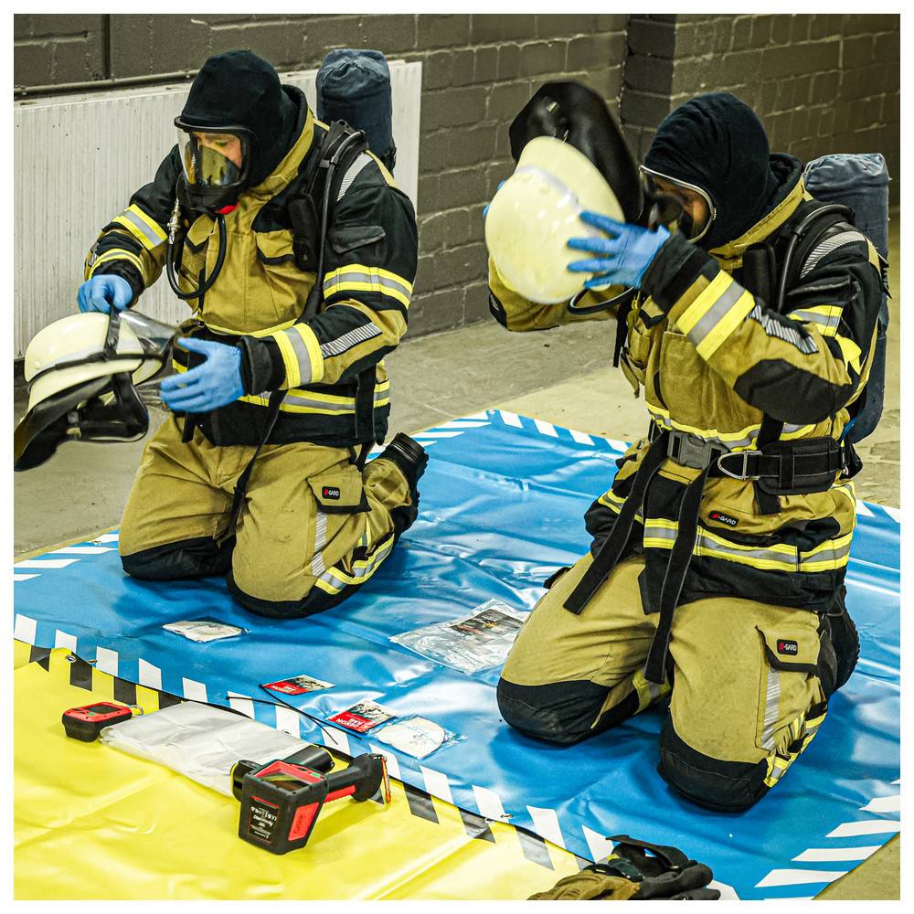 Dönges Plane Ablageplatz, 200 x 200 cm kombinierbar, schwer entflammbar