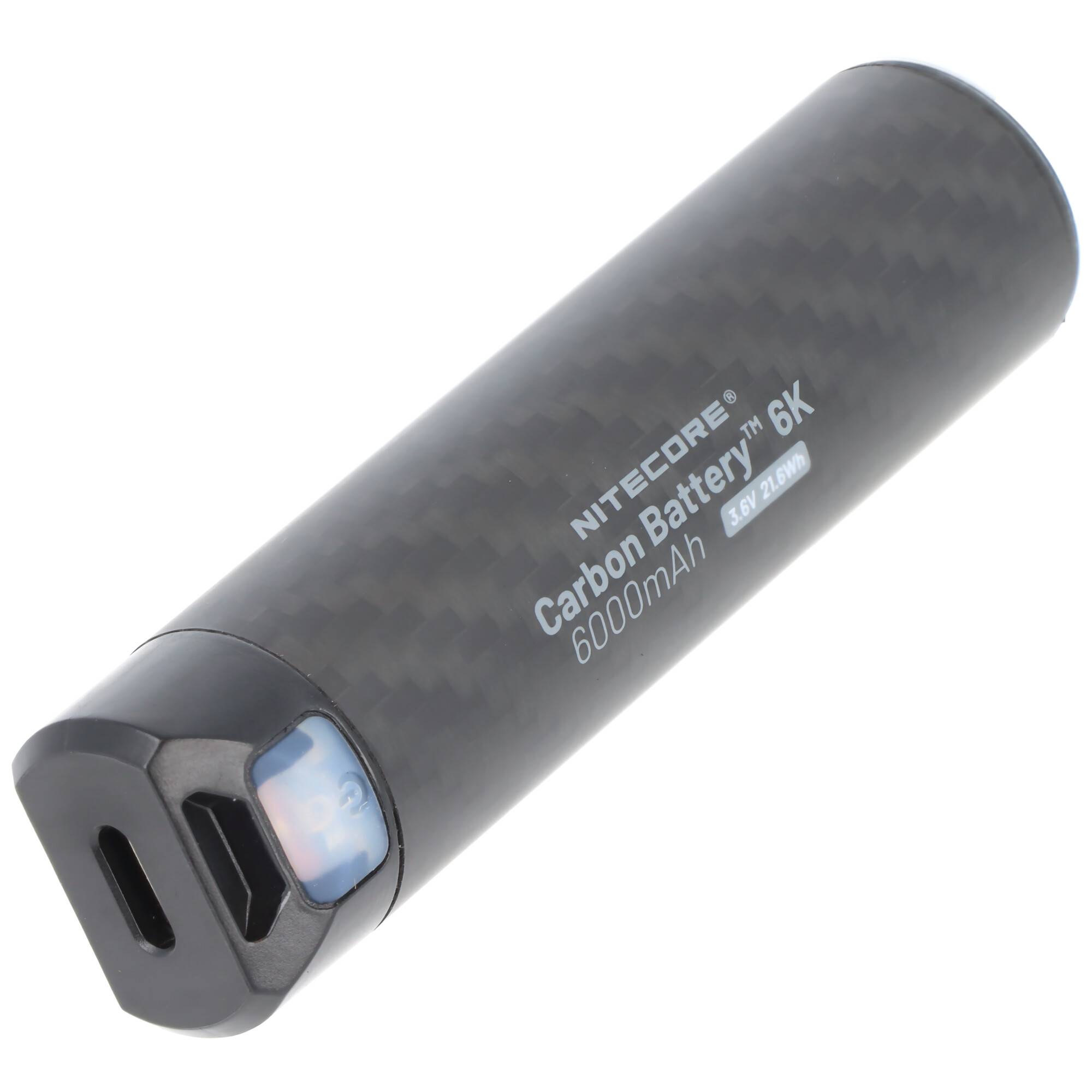 Schwarzer zylindrischer Nitecore Carbon Battery 6K 6000mAh wiederaufladbarer Stromquelle mit USB-C-Anschluss und Statusfenster.