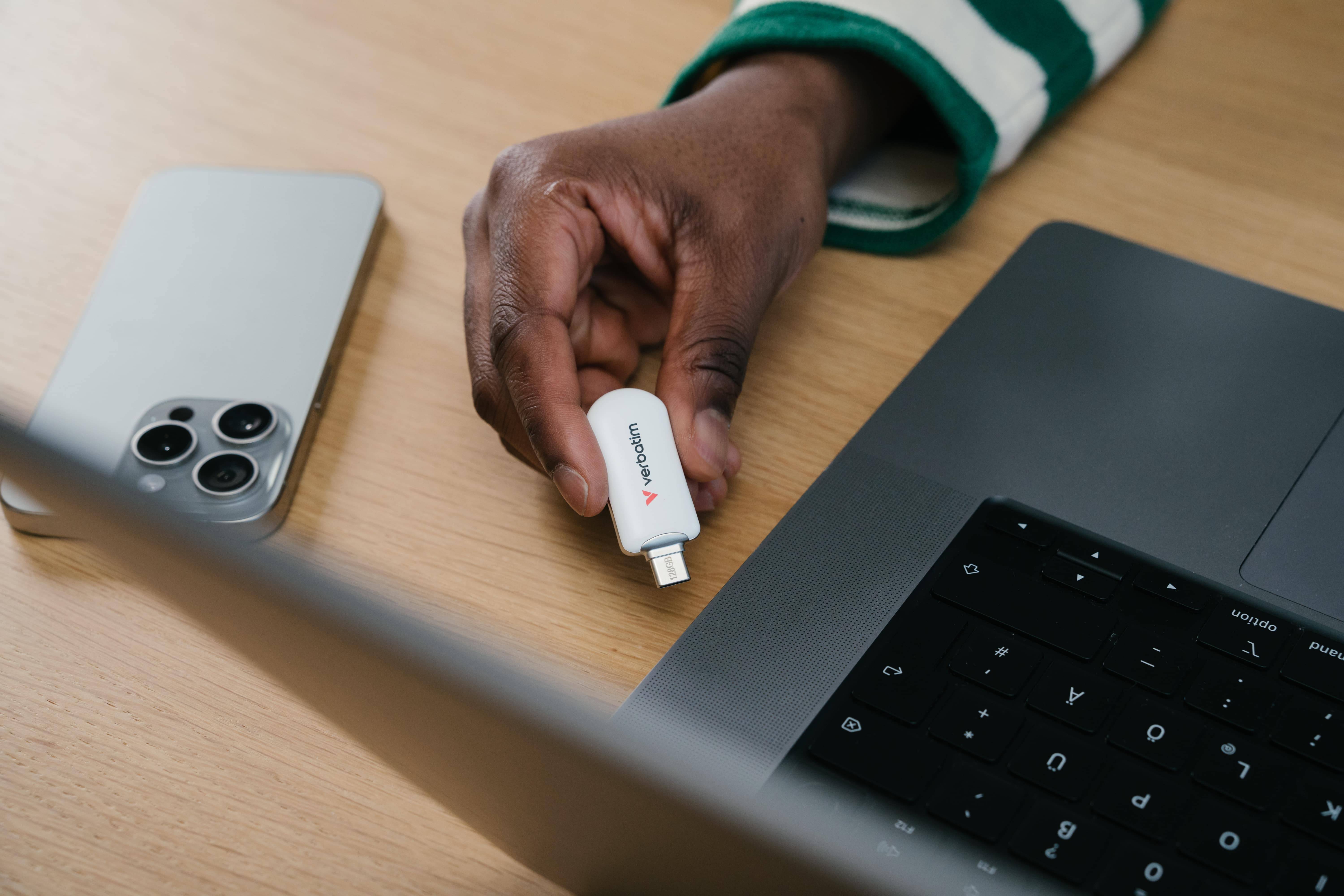 VERBATIM USB-C Stick Plectra 30231 USB 3.2 512GB weiß