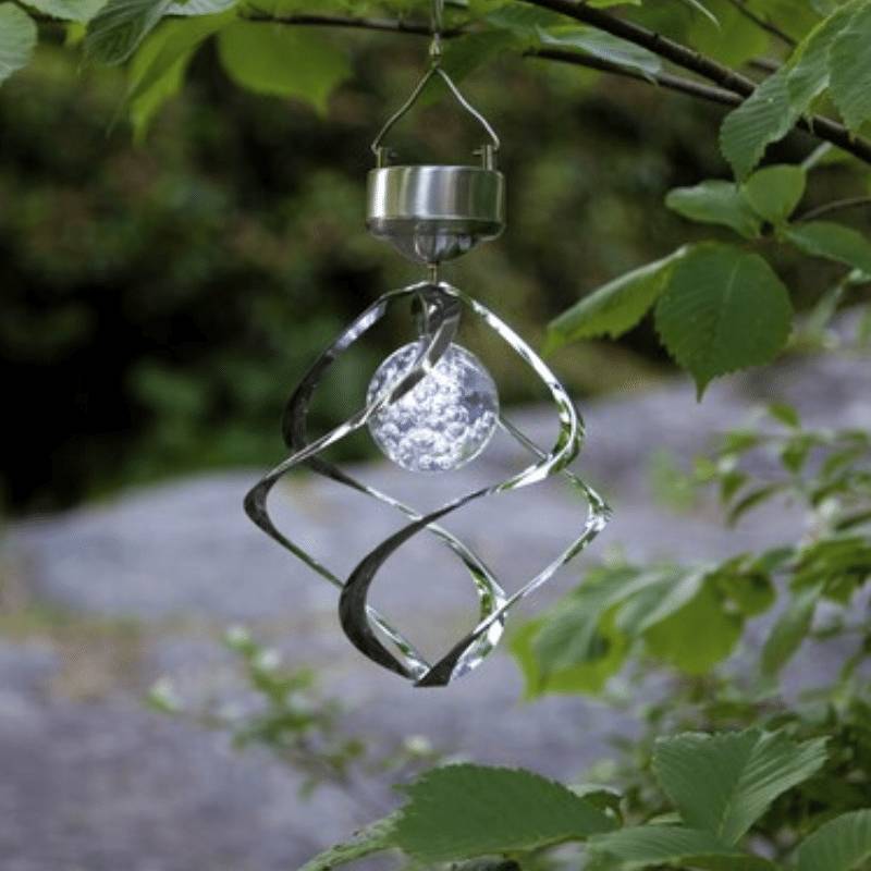 LED Solar Windspiel Spirale kaltweiße LED drehend und leuchtend silber