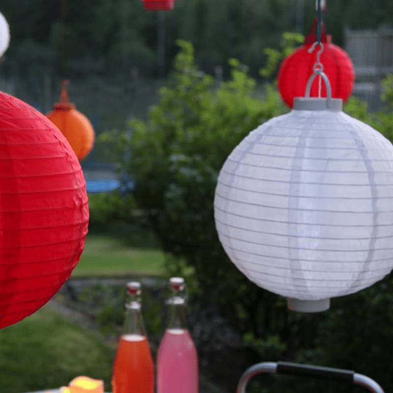 LED Solar Lampion Festival Hängeleuchte Balkon Terrasse D: 25cm Sensor weiß