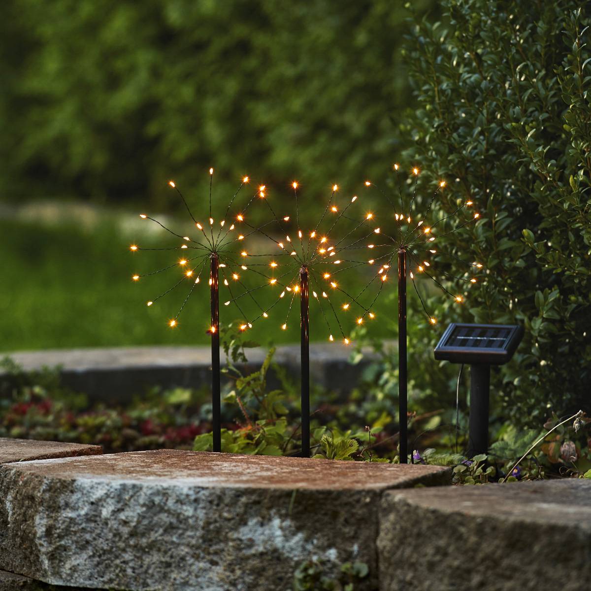 LED Solarstab FEUERWERK Gartendeko Gartenstecker LED Dämmerungssensor 3er Set