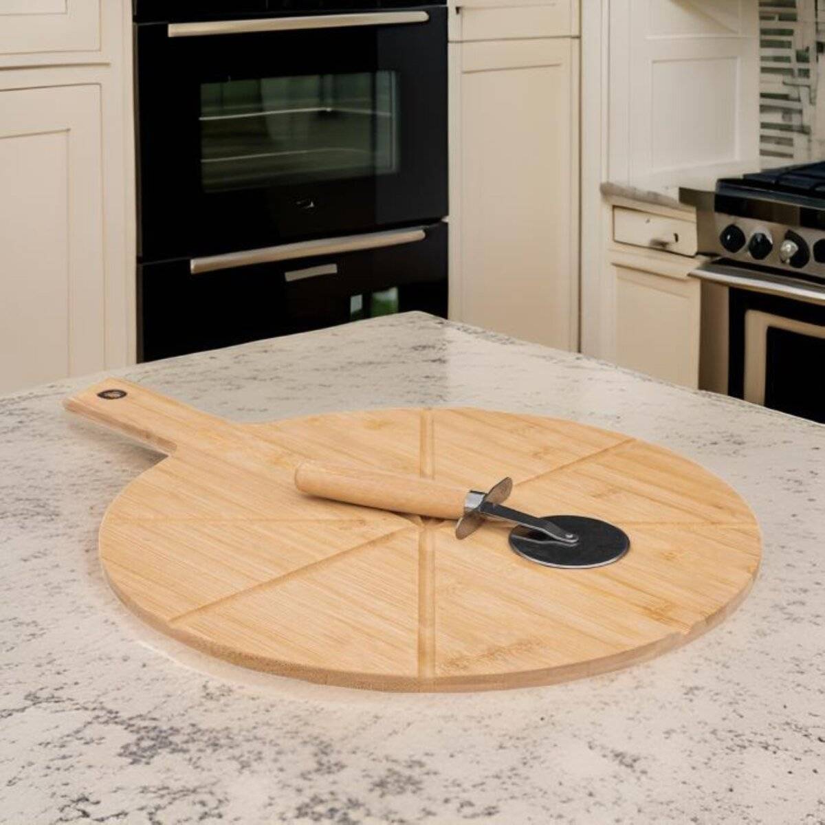 Bambus Pizza-Set  2-teilig mit Pizzabrett & Pizzaschneider