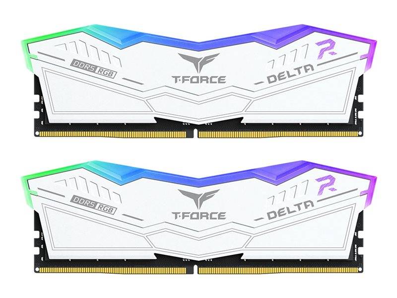 Zwei weiße T-Force Delta RGB DDR5-Speichermodule, nebeneinander angeordnet, mit regenbogenfarbig beleuchteten oberen Kanten und goldenen Anschlüssen.
