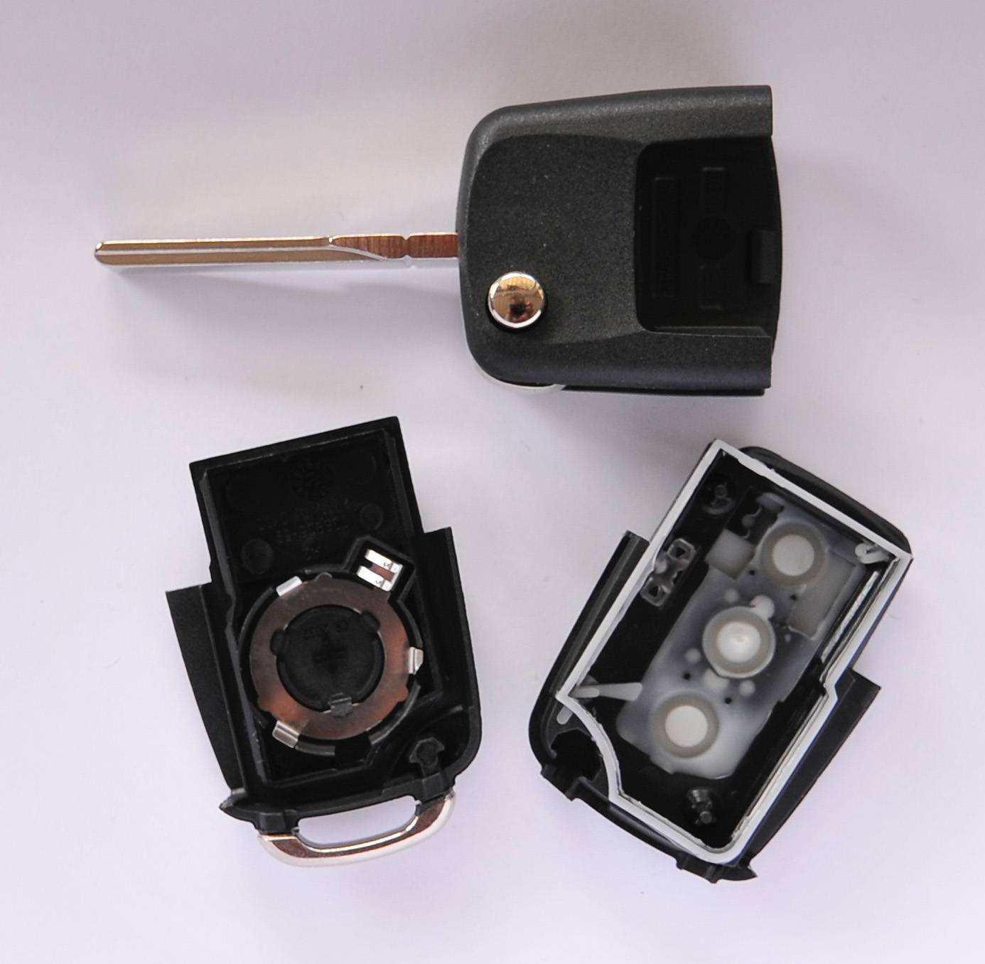 Auto Schlüssel Funk Fernbedienung 1x Gehäuse 3 Tasten Schwarz + 1x Rohling HA66 + 1x CR2032 Batterie kompatibel mit VW SEAT Skoda