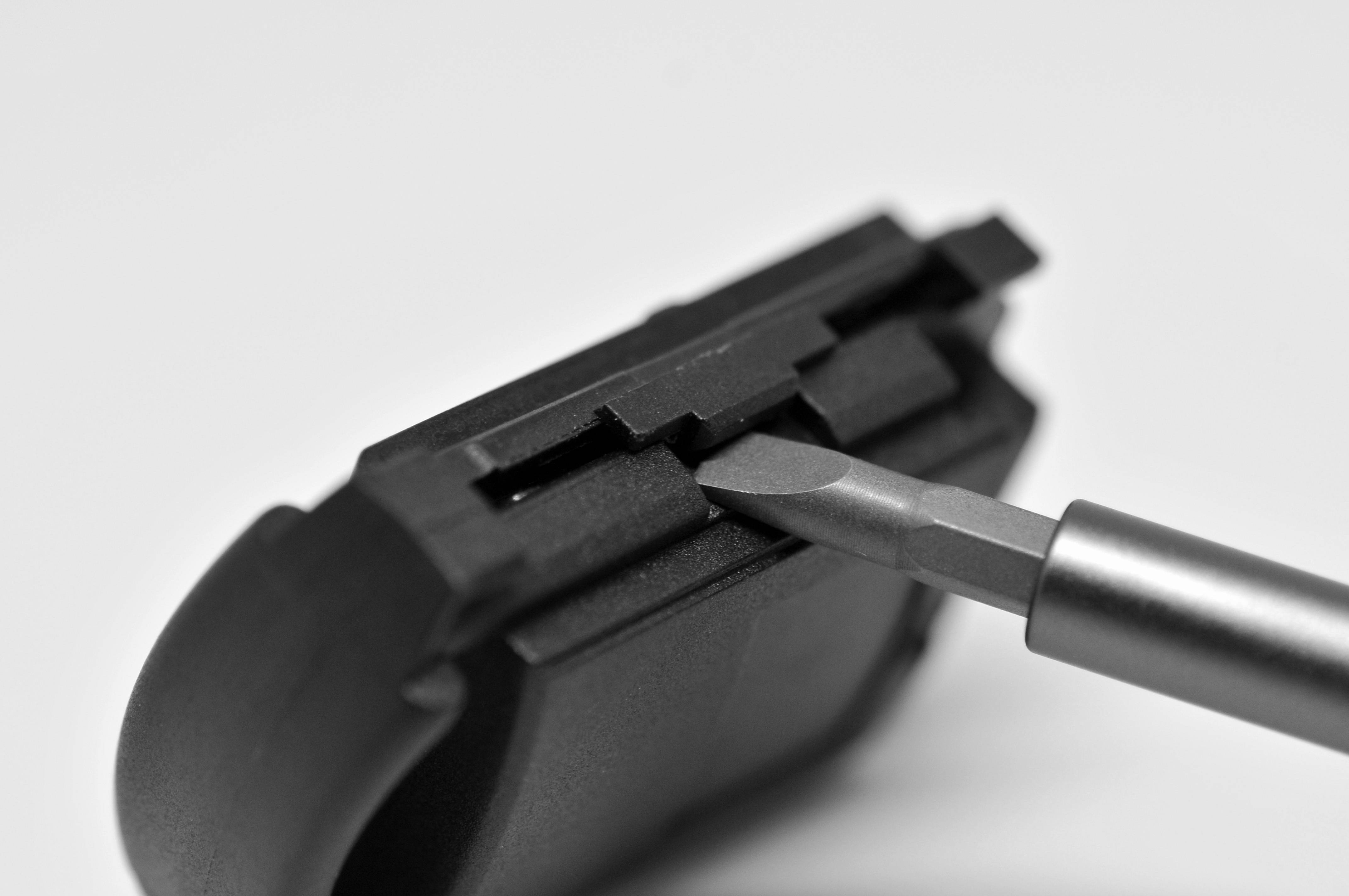 Auto Schlüssel Reparatur Satz Gehäuse Fernbedienung 2X Mikrotaster 1x CR2032 Batterie kompatibel mit Opel Corsa C 00-06 Meriva A 03-10 Tigra B 04-09