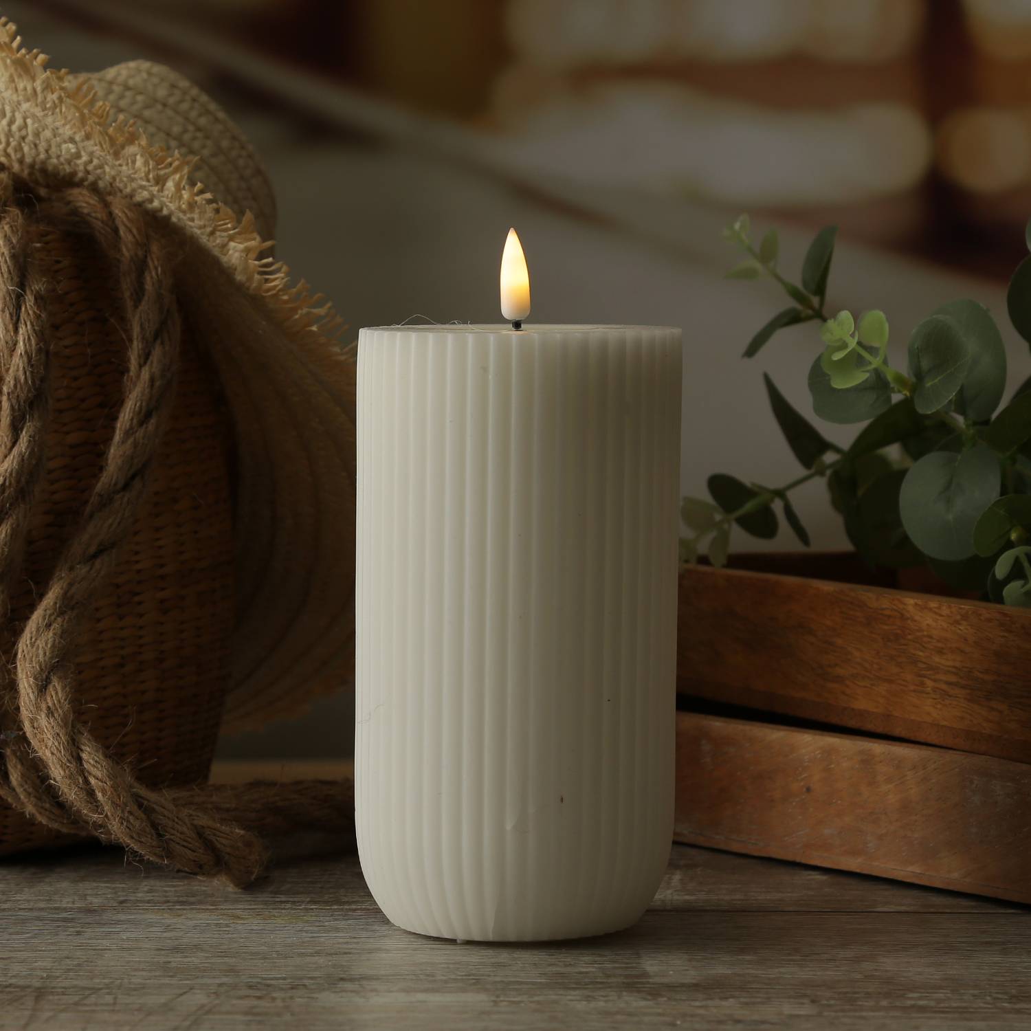 LED Kerze Mia gerillt Deluxe Homeart Echtwachs flackernd H: 15cm D: 8cm weiß