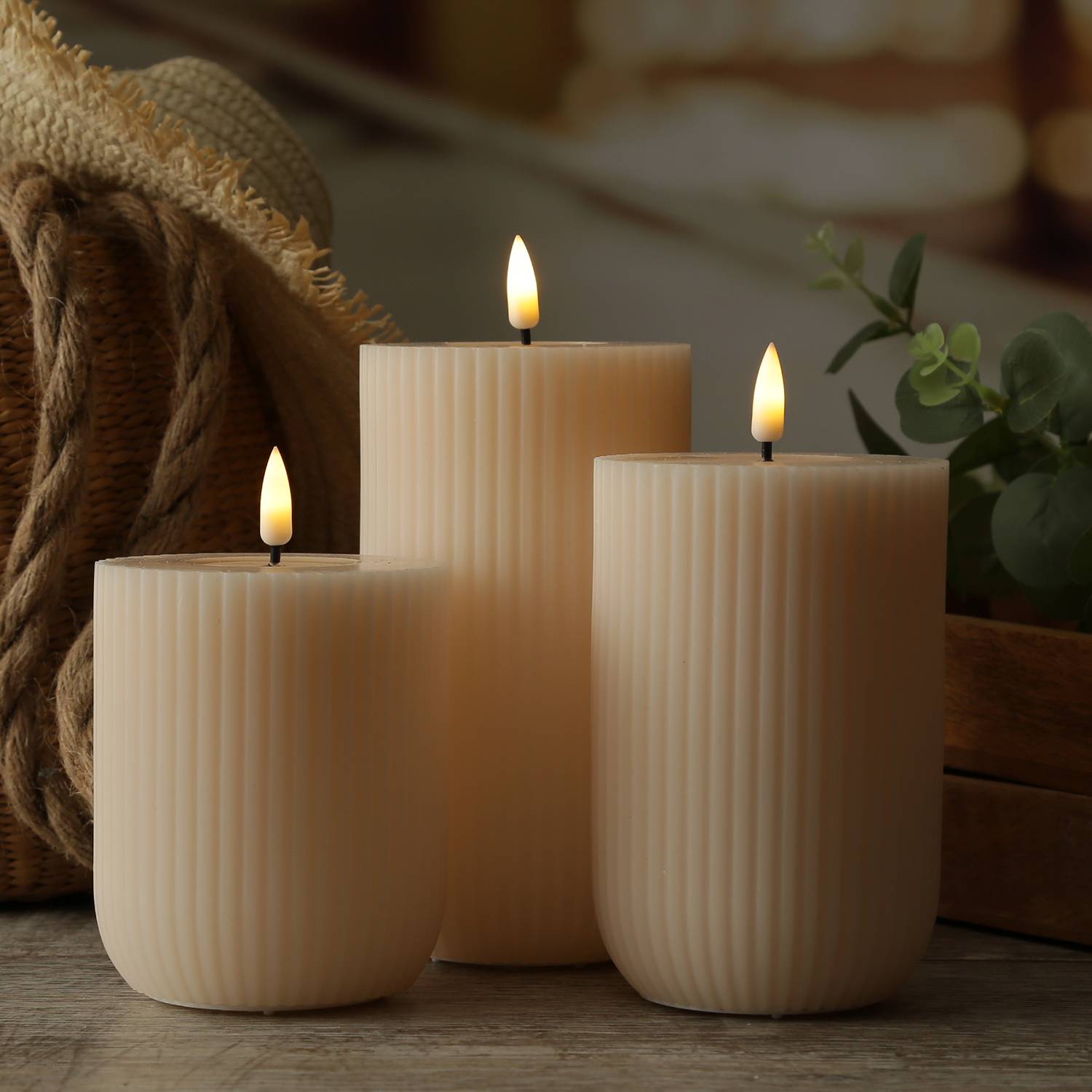 LED Kerze Mia gerillt Deluxe Homeart Echtwachs flackernd H: 10cm D: 8cm creme