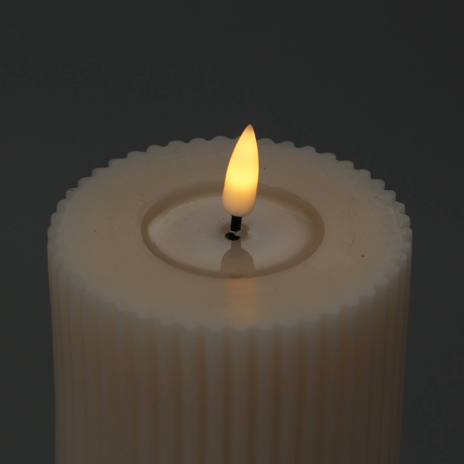 LED Kerze Mia gerillt Deluxe Homeart Echtwachs flackernd H: 10cm D: 8cm creme