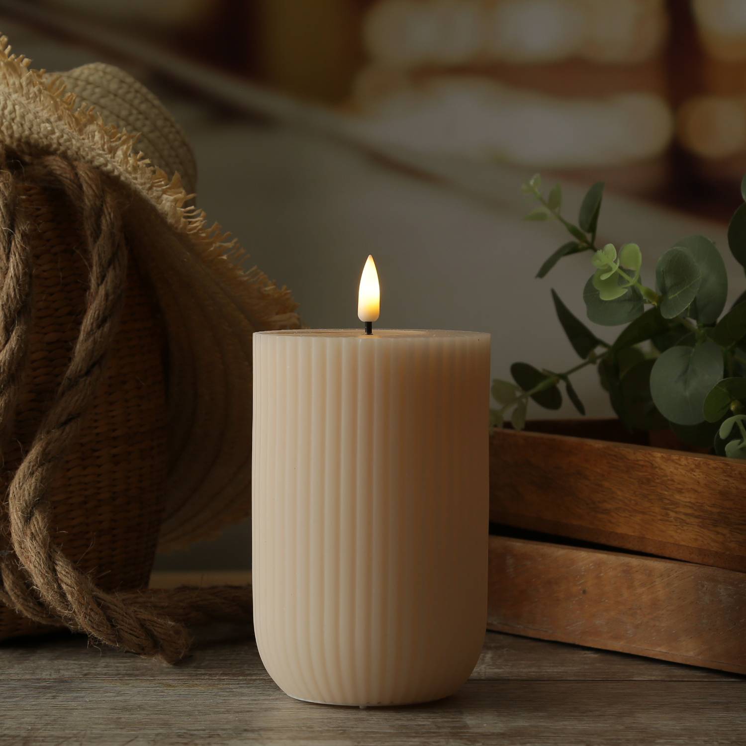 LED Kerze Mia gerillt Deluxe Homeart Echtwachs flackernd H: 12,5cm D: 8cm creme