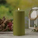 LED Kerze MIA Deluxe Homeart outdoor flackernde Flamme H: 20cm D: 10cm olivgrün LED Kerze MIA Deluxe Homeart outdoor flackernde Flamme H: 20cm D: 10cm olivgrün