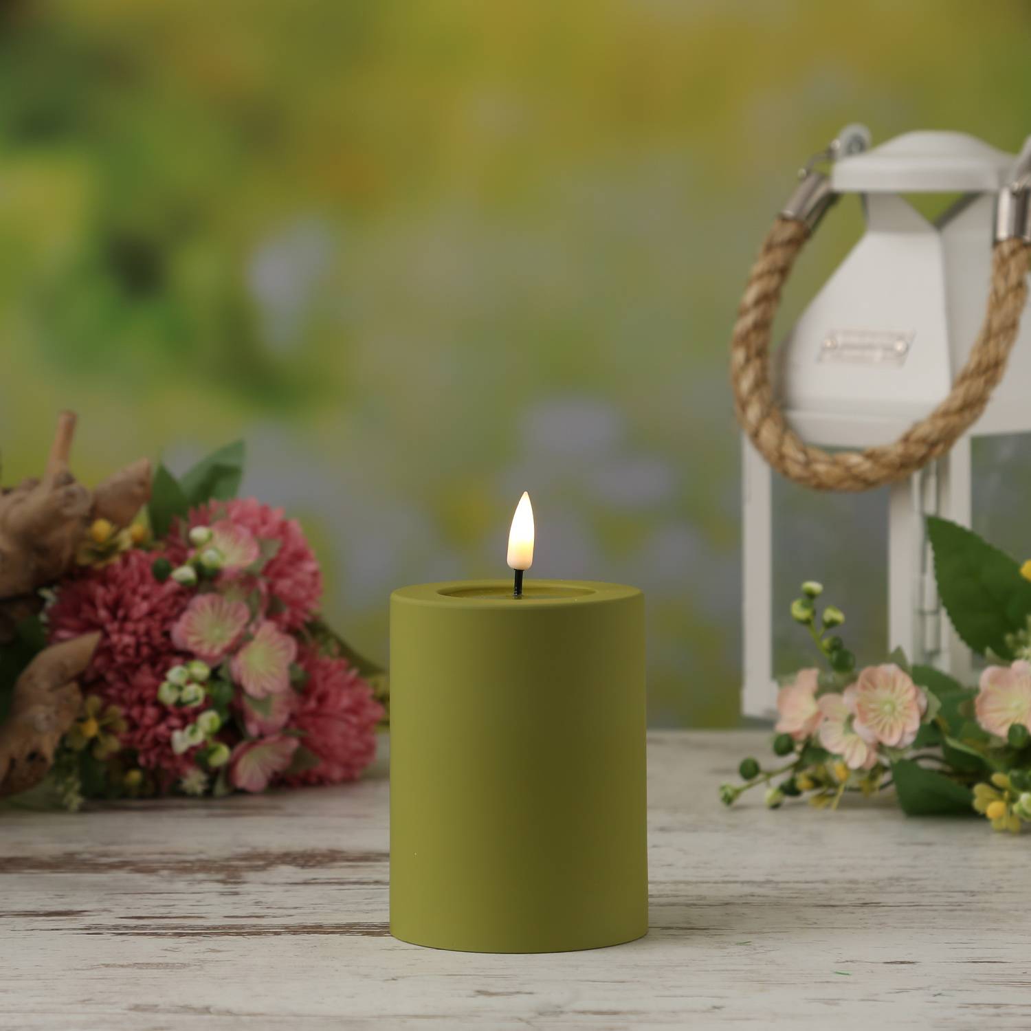 LED Kerze MIA Deluxe Homeart outdoor flackernd H: 10cm D: 7,5cm olivgrün