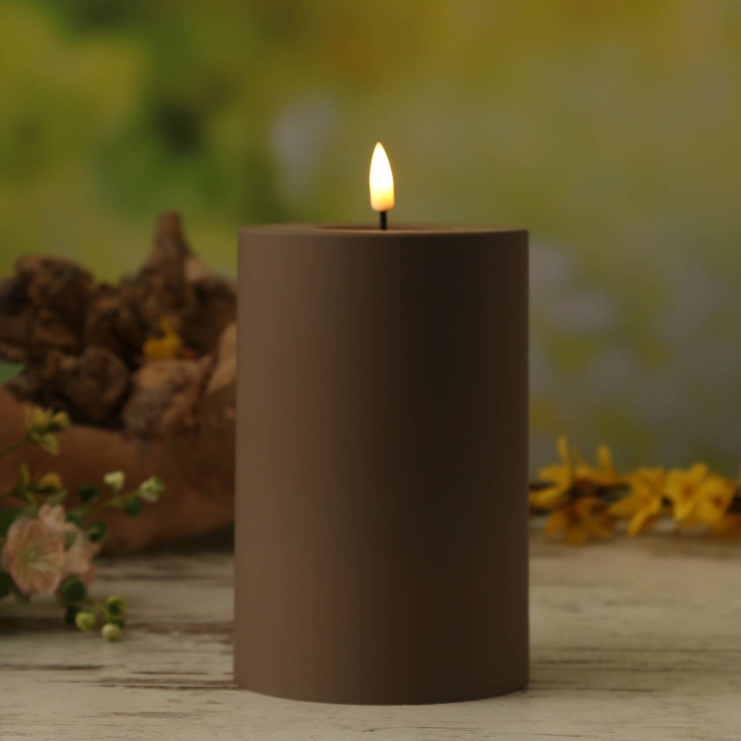 LED Kerze MIA Deluxe Homeart outdoor 3D Flamme flackernd H: 15cm D: 10cm mokka