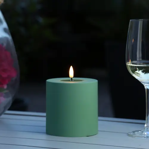 LED Kerze MIA outdoor Deluxe Homeart Stumpenkerze für Außen H: 10cm D: 10cm grün LED Kerze MIA outdoor Deluxe Homeart Stumpenkerze für Außen H: 10cm D: 10cm grün