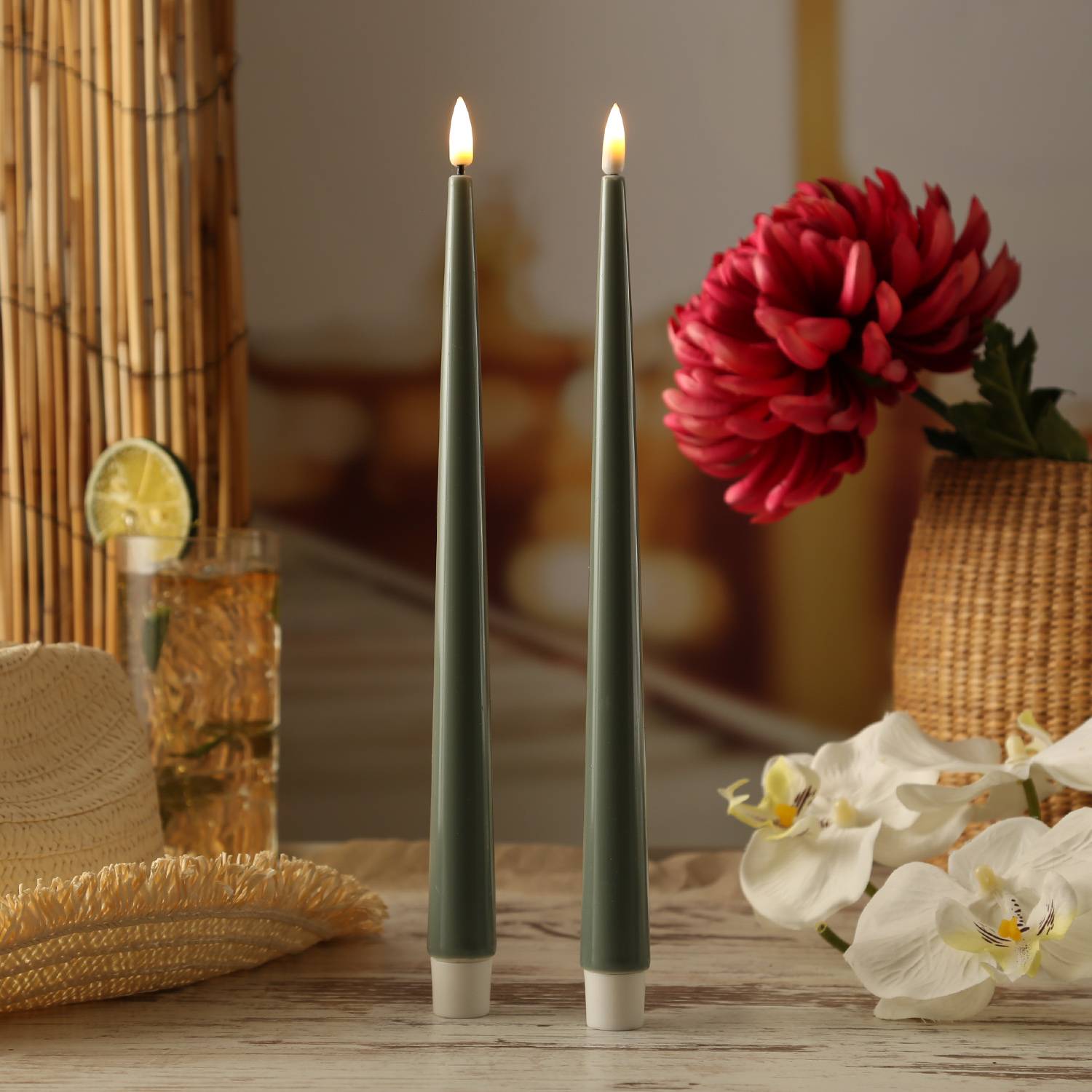 LED Stabkerze Deluxe Homeart Lack Tafelkerze 3D Flamme flackernd 28cm grün 2St.