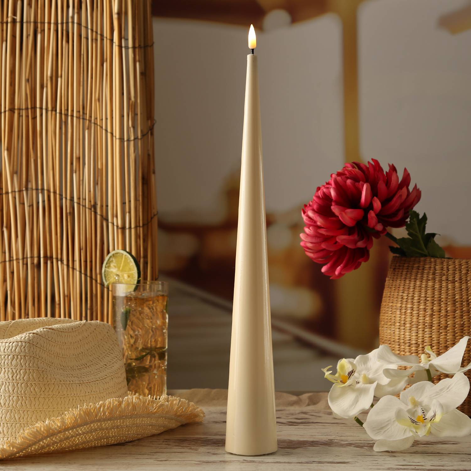 LED Kegelkerze Lea Deluxe Homeart Lack Kegelform 3D Flamme flackernd 38cm creme