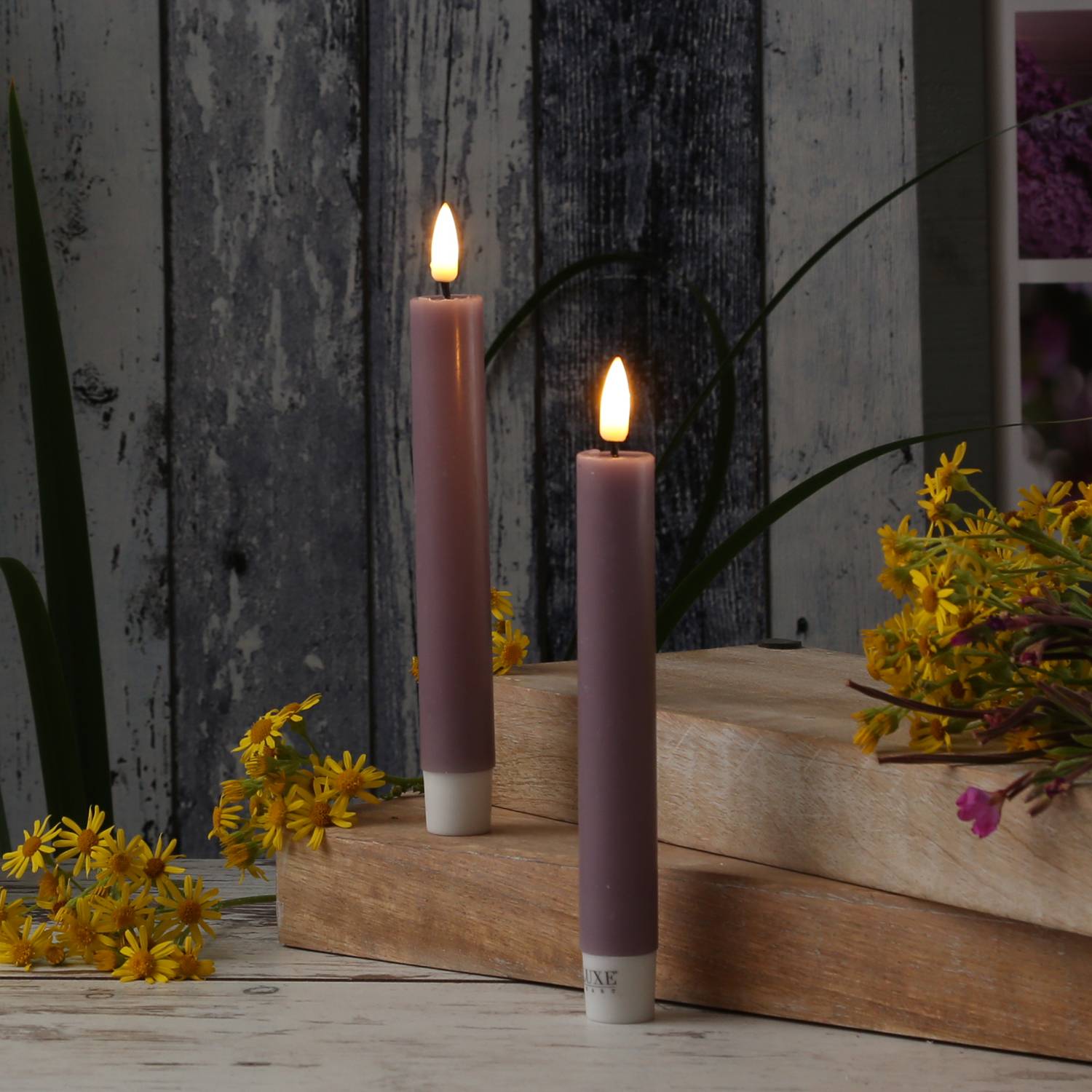 LED Stabkerzen Mia Deluxe Homeart Tafelkerzen Echtwachs 3D Flamme 15cm lila 2Stk