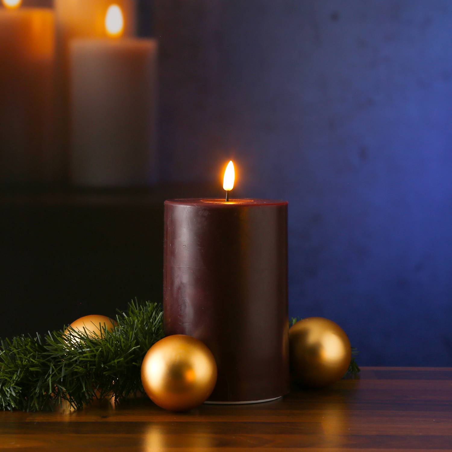 LED Kerze Mia Deluxe Homeart Echtwachs flackernde Flamme H: 15cm D: 10cm weinrot