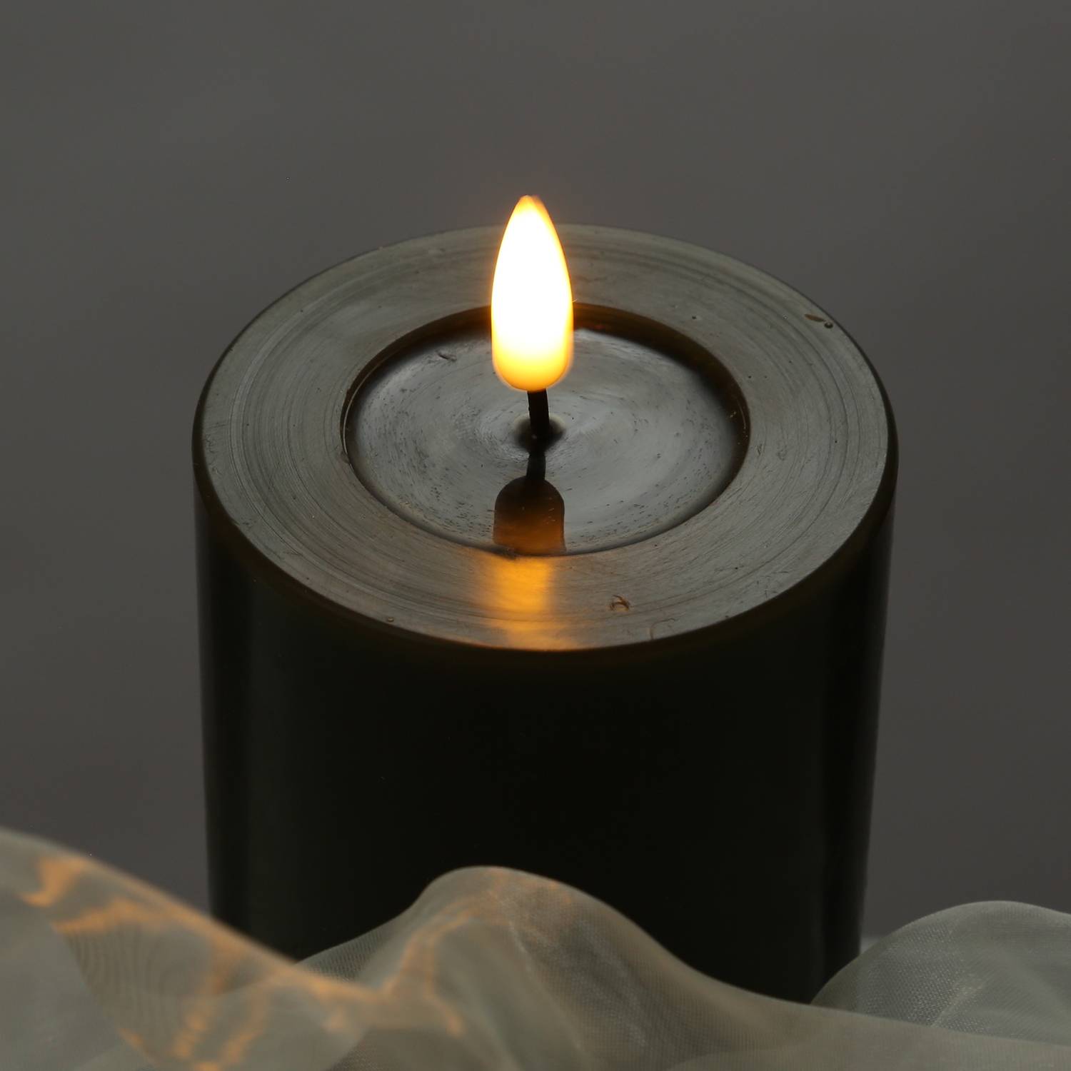 LED Kerze Mia Deluxe Homeart Echtwachs flackernd H: 20cm D: 10cm dunkelgrün