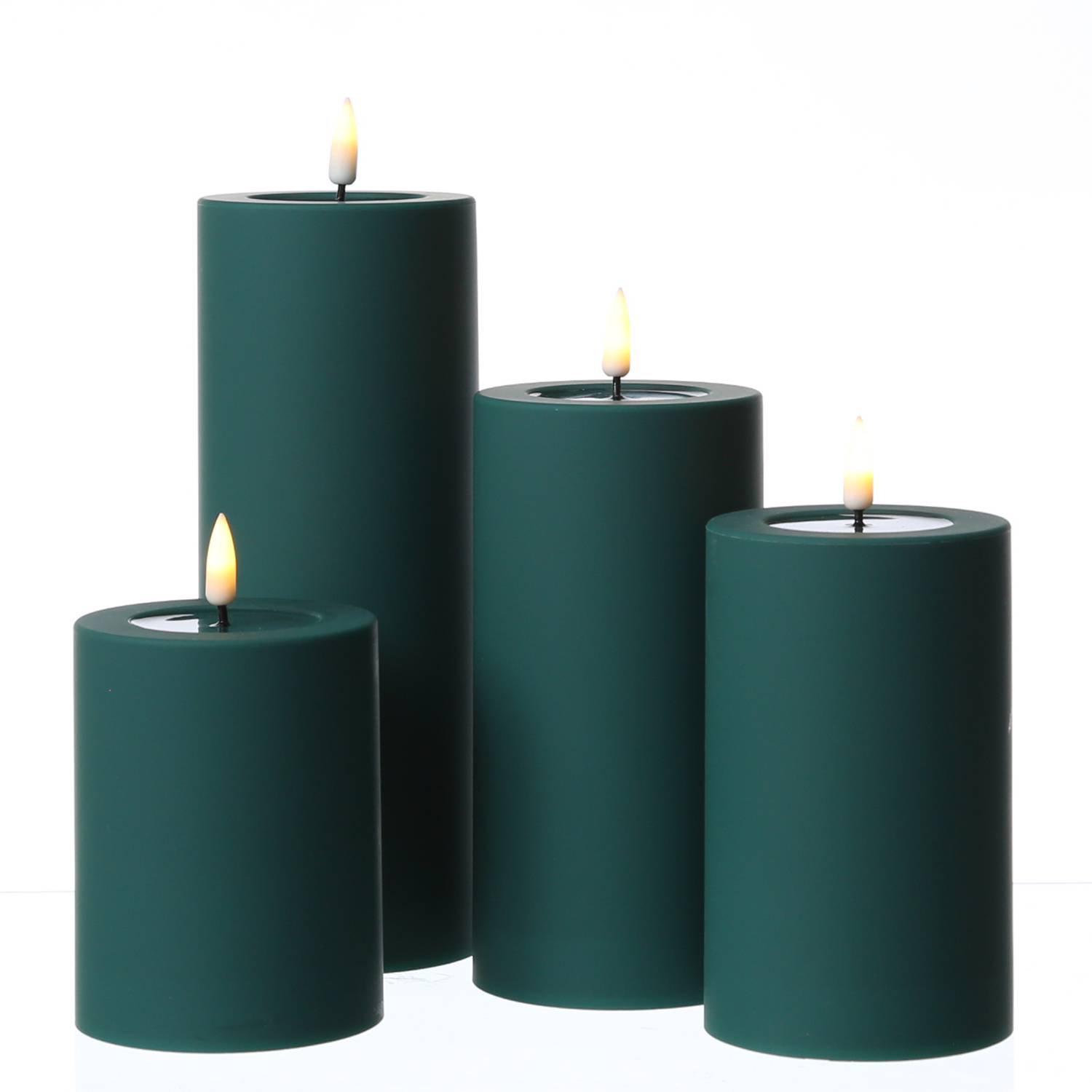 LED Kerze MIA Deluxe Homeart outdoor 3D Flamme flackernd H: 20cm D:7,5cm grün