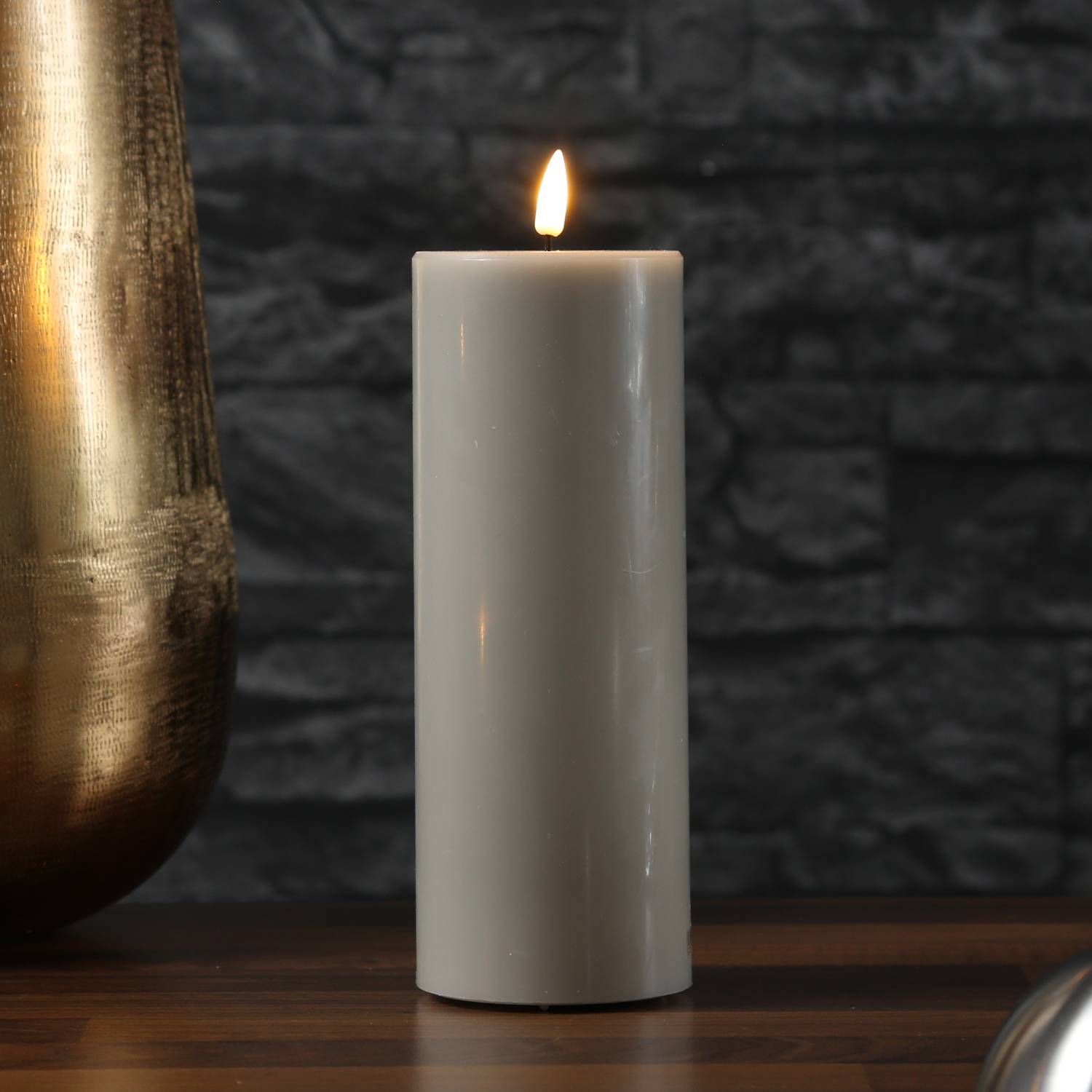 LED Kerze Mia Deluxe Echtwachs 3D Flamme Wachsspiegel flackernd H: 20cm taupe