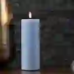 LED Kerze Mia Deluxe Echtwachs 3D Flamme Wachsspiegel flackernd H: 20cm hellblau LED Kerze Mia Deluxe Echtwachs 3D Flamme Wachsspiegel flackernd H: 20cm hellblau